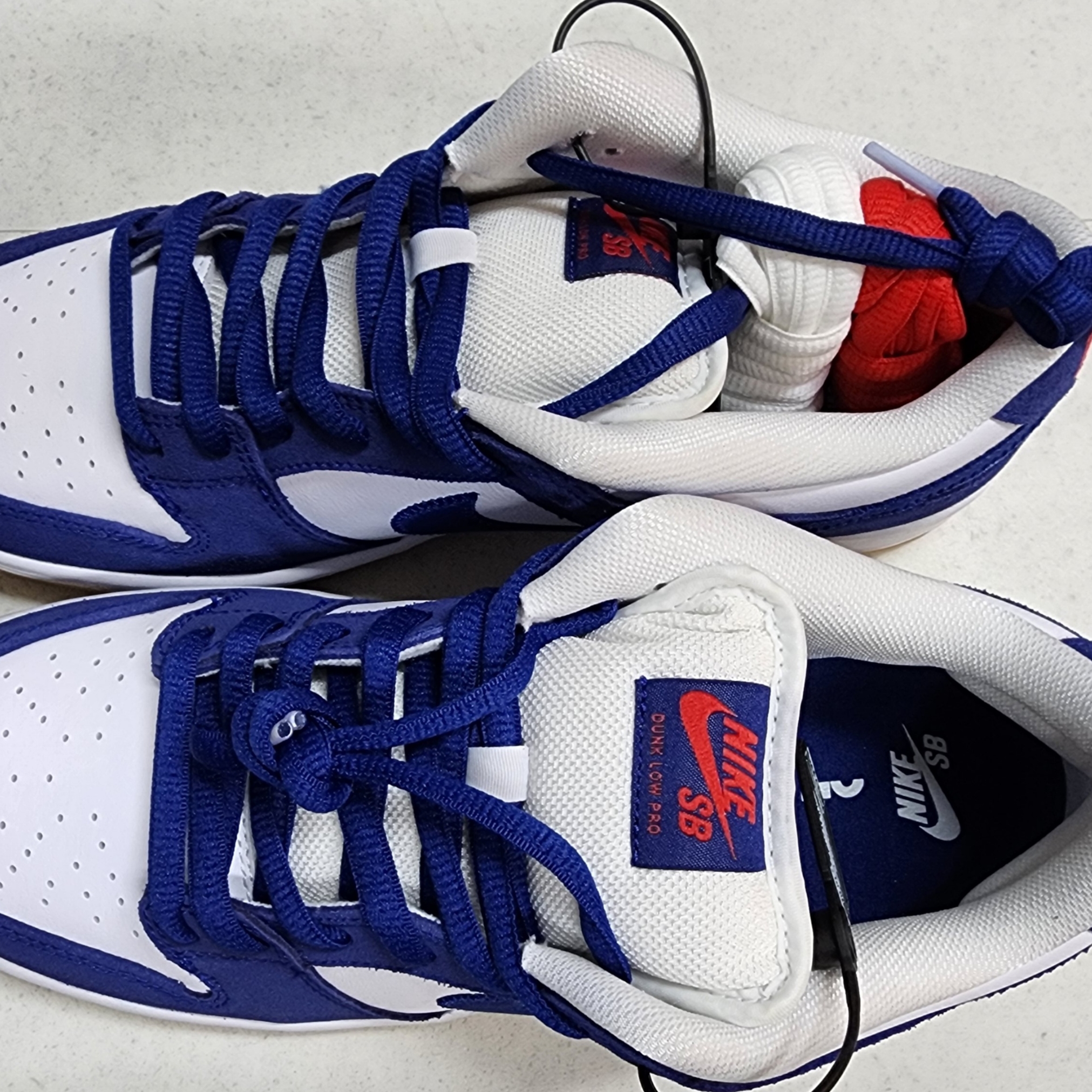 Nike SB Dunk Low Pro Premium Deep Royal Blue 착용 스타일 - 1