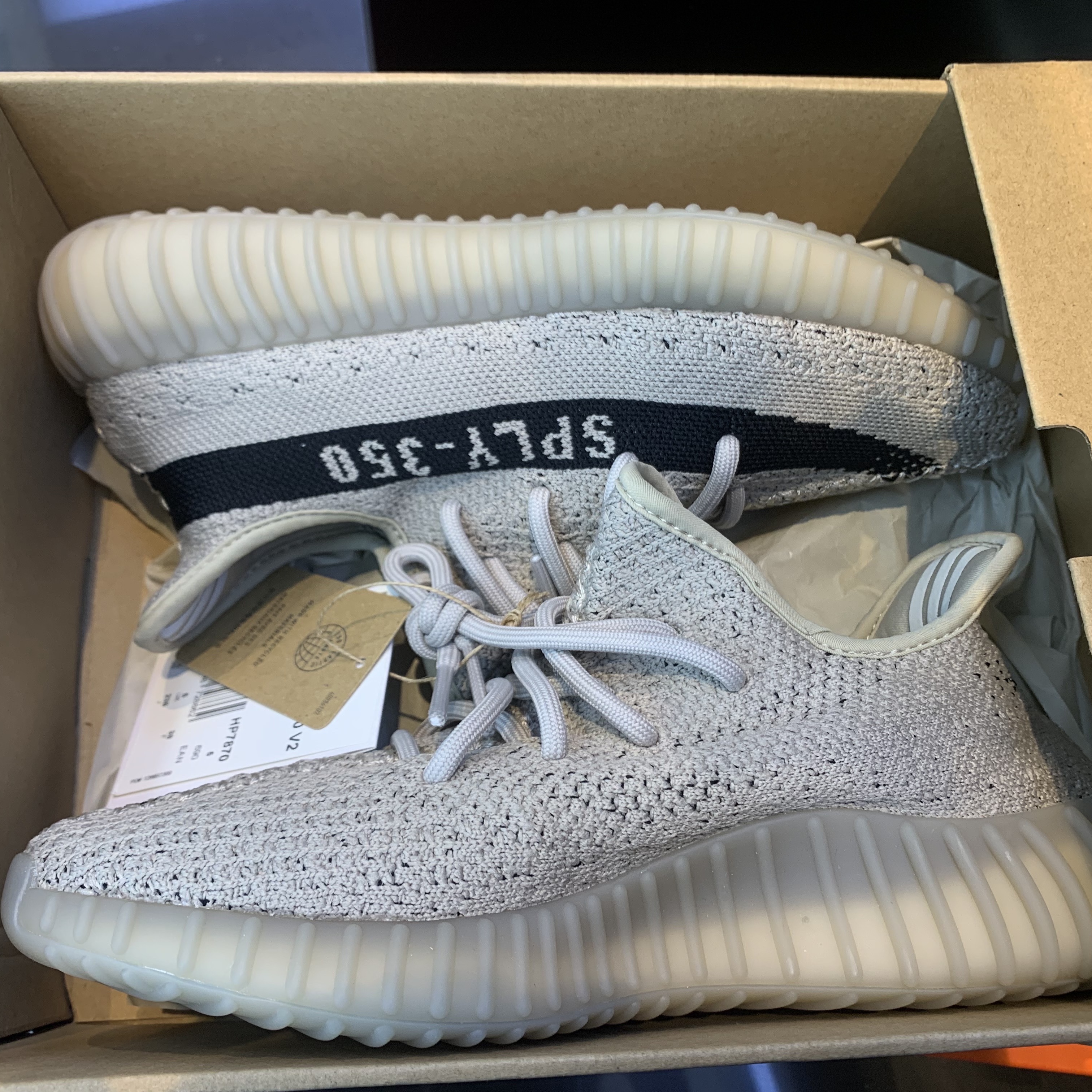 Adidas Yeezy Boost 350 V2 Slate Core Black 2022/2023 착용 스타일 - 1