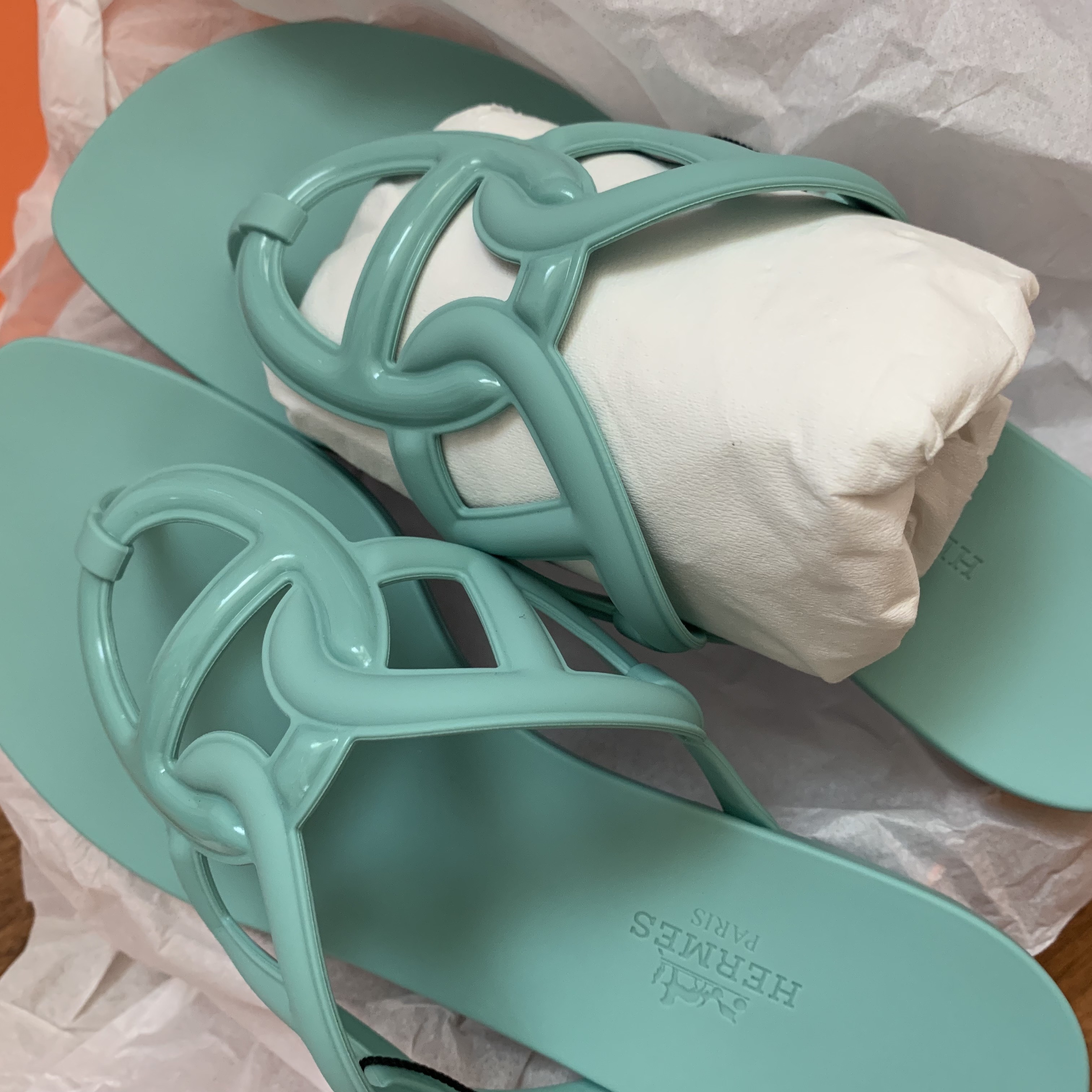 (W) Hermes Egerie Sandal Vert Embrun 착용 스타일 - 1