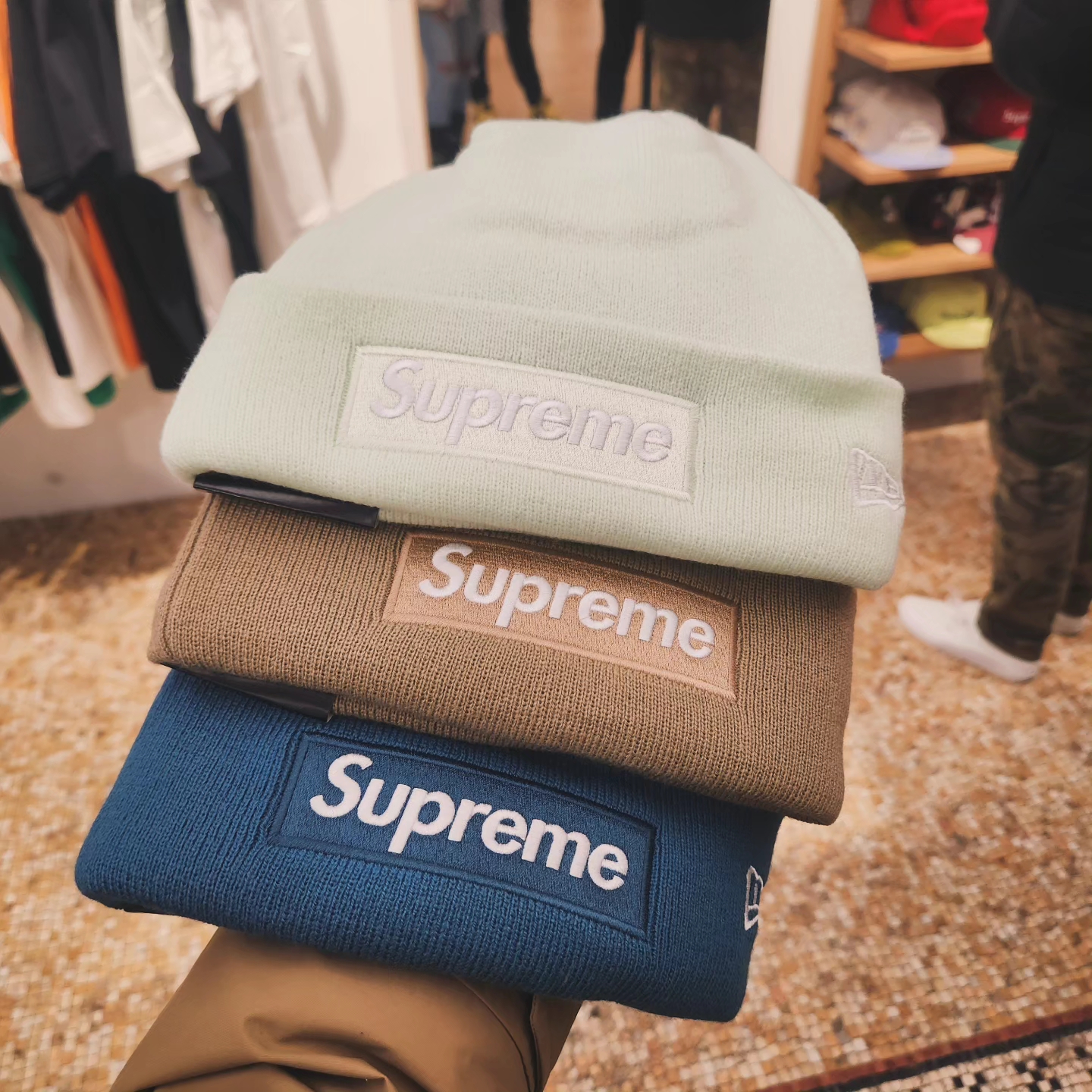 Supreme x The North Face Cargo Jacket Gold - 20SS, Nike x Peaceminusone Air Force 1 Low Para-Noise 착용 스타일 - 2
