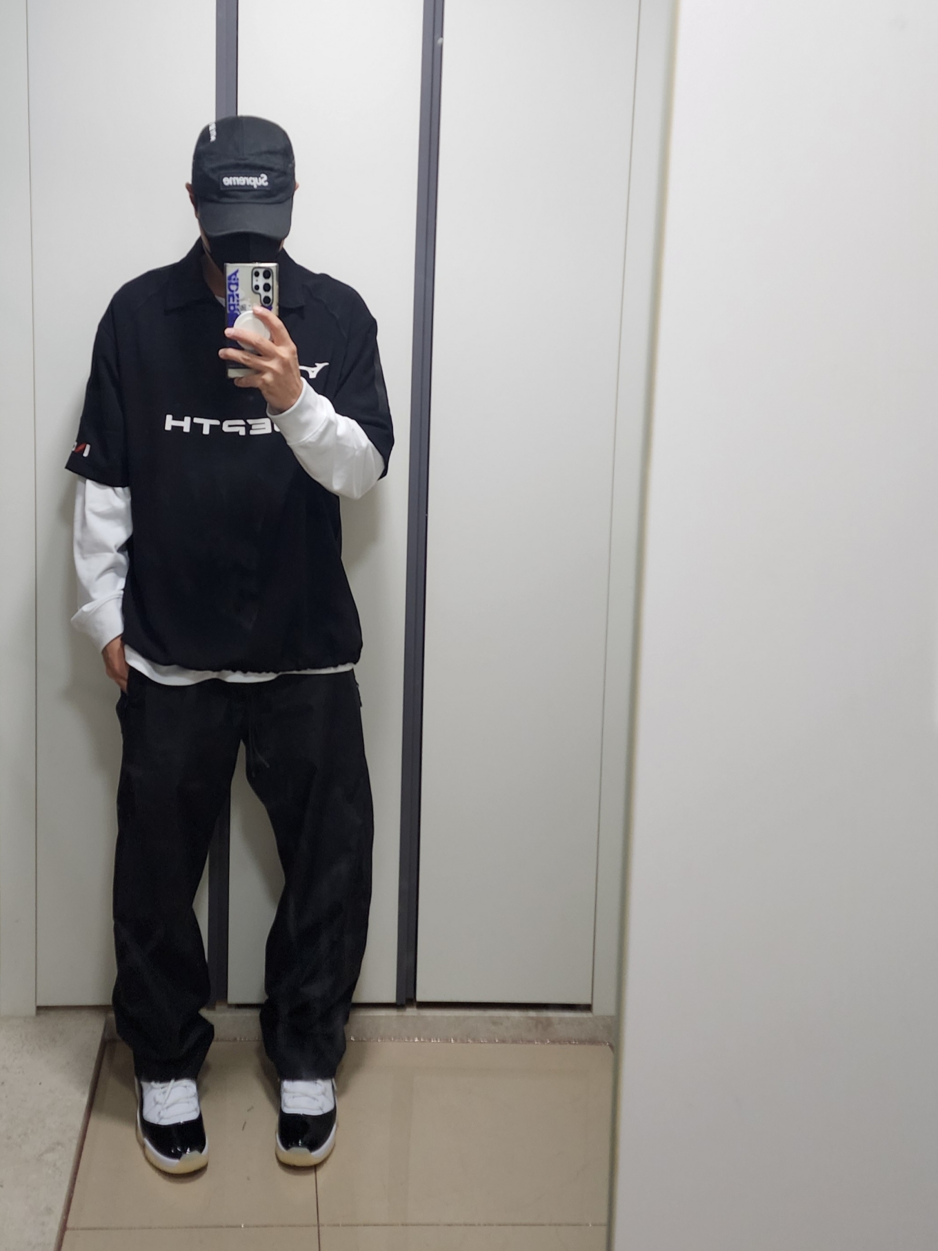 Jordan 11 Retro Gratitude, Supreme Military Camp Cap Black - 21FW 착용 스타일 - 1