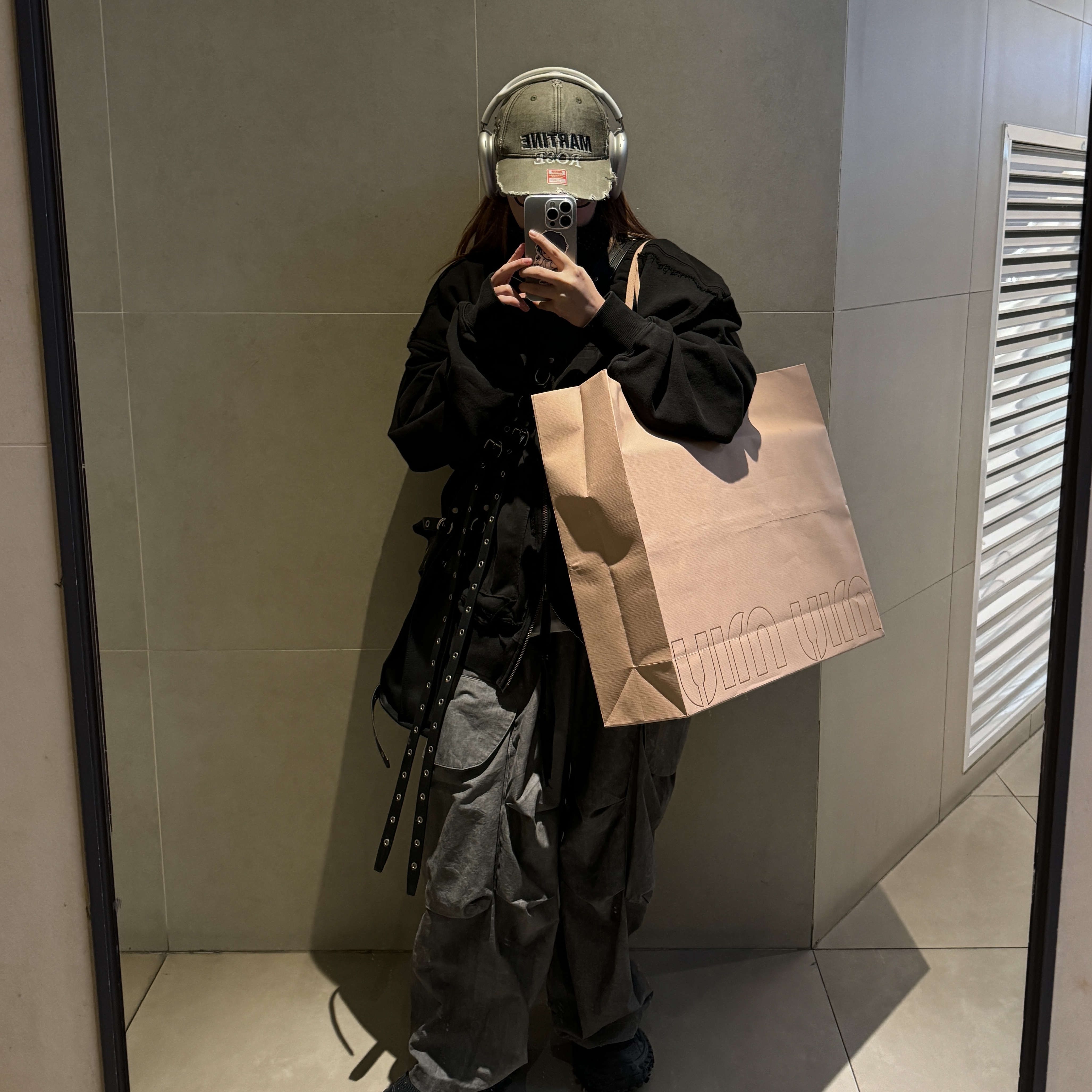 Undermycar Gaor Multi Patched Vintage Zip-Up Ganache - 23SS, Balenciaga Defender Sneakers Black 착용 스타일 - 2