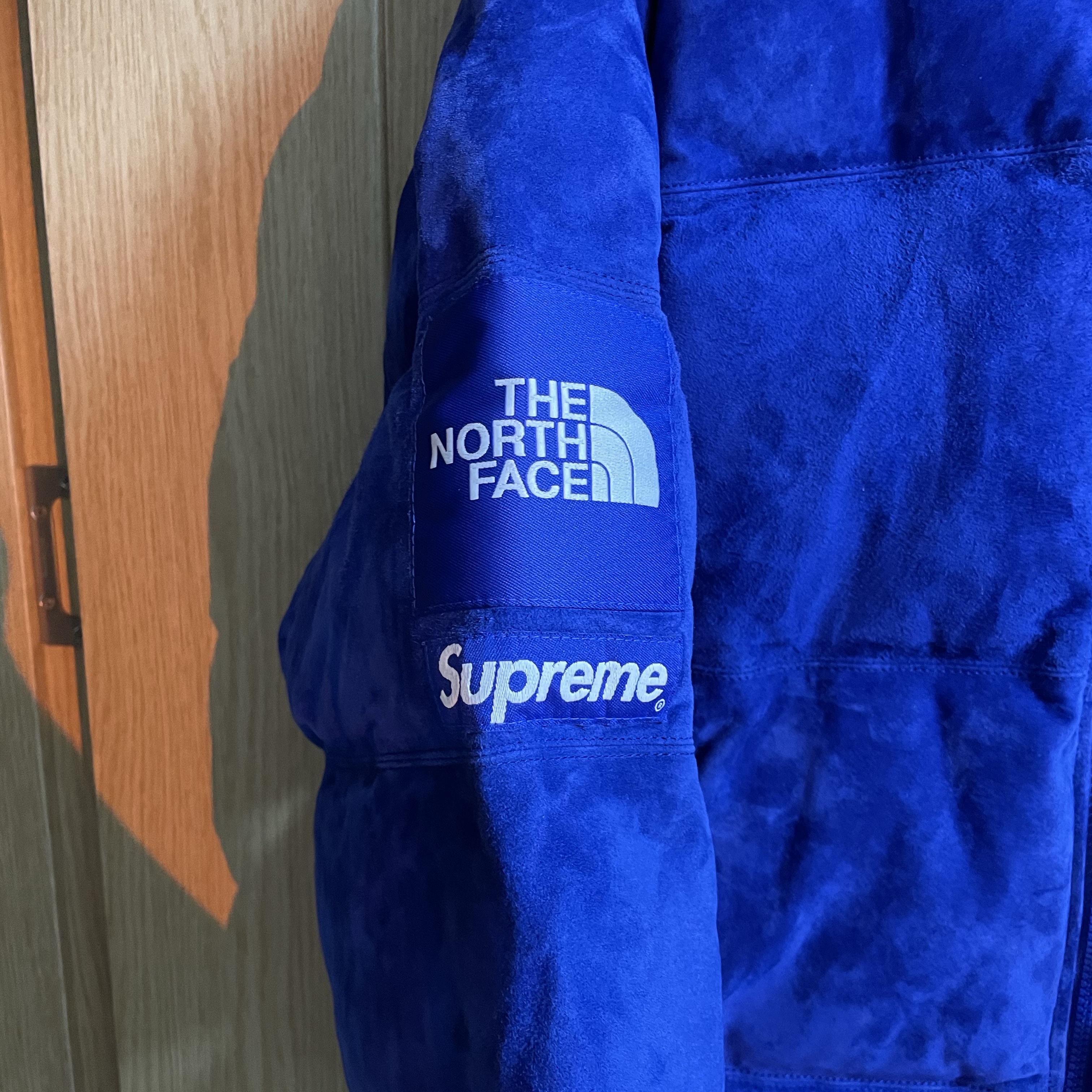 Supreme x The North Face Suede Nuptse Jacket Blue - 23FW 착용 스타일 - 4