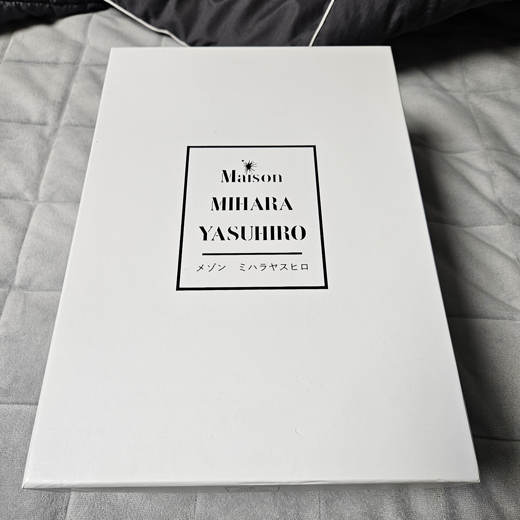Maison Mihara Yasuhiro Wayne OG Sole Leather Low-top Sneakers Gray White 착용 스타일 - 1