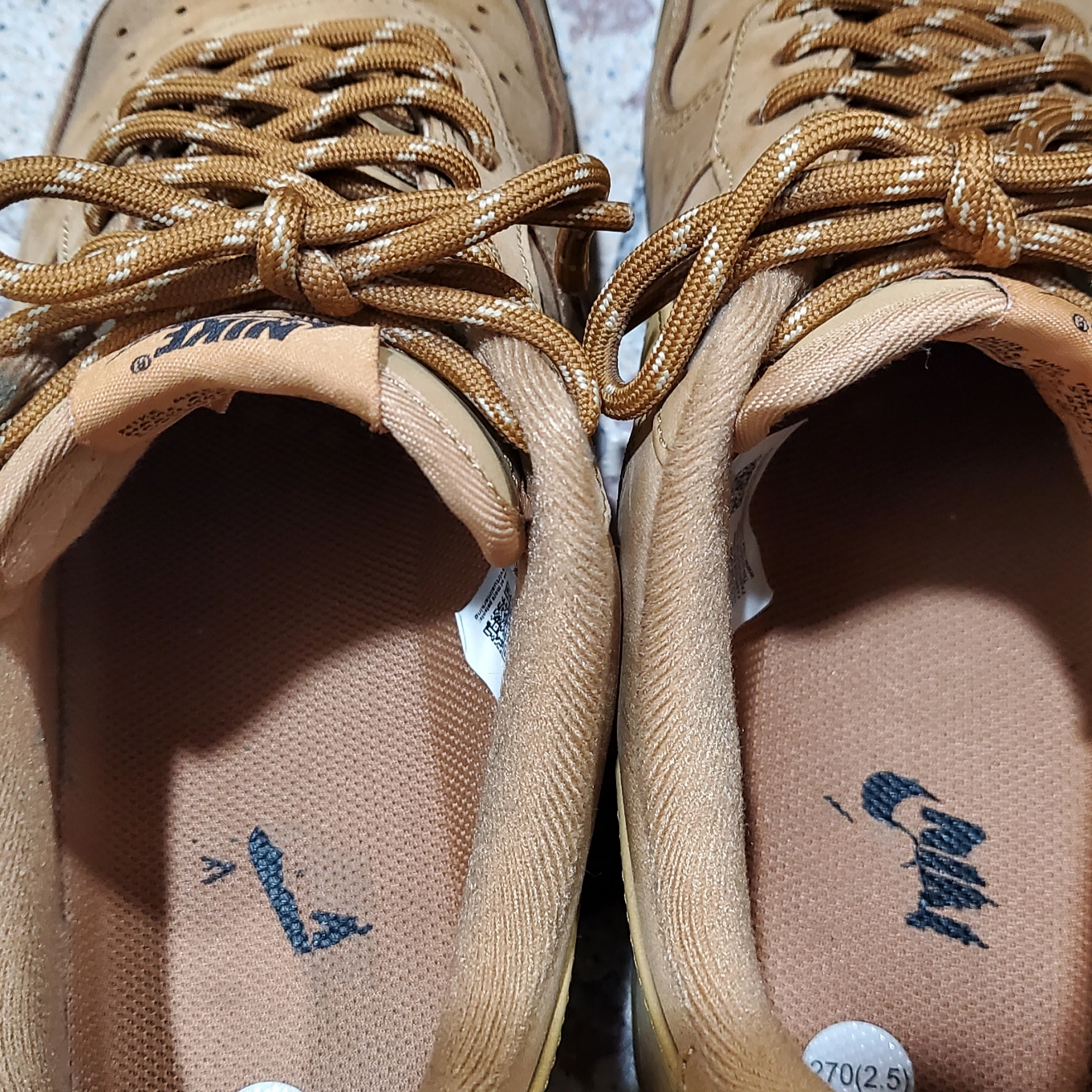 Nike Air Force 1 '07 WB Flax 착용 스타일 - 2
