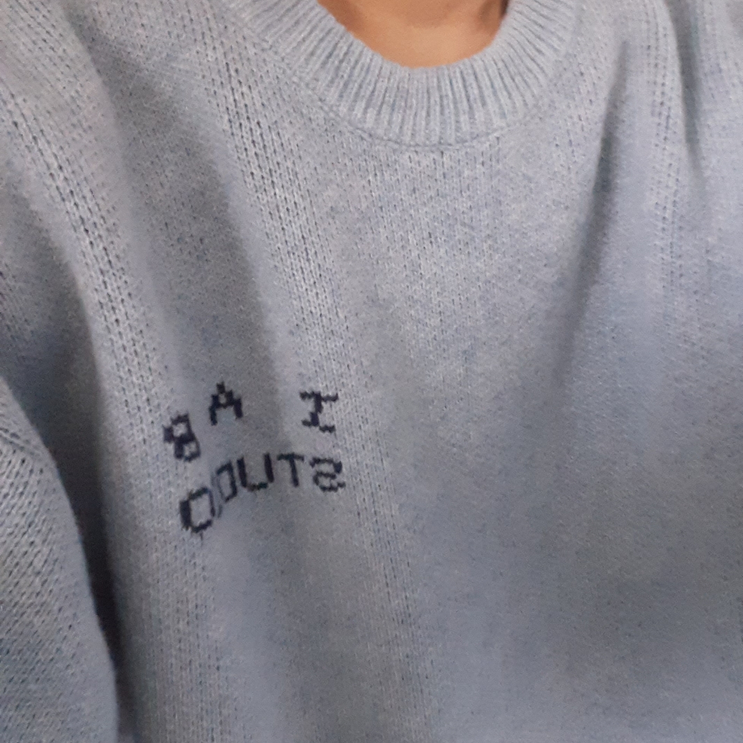 IAB Studio Knit Steel Blue 착용 스타일 - 1
