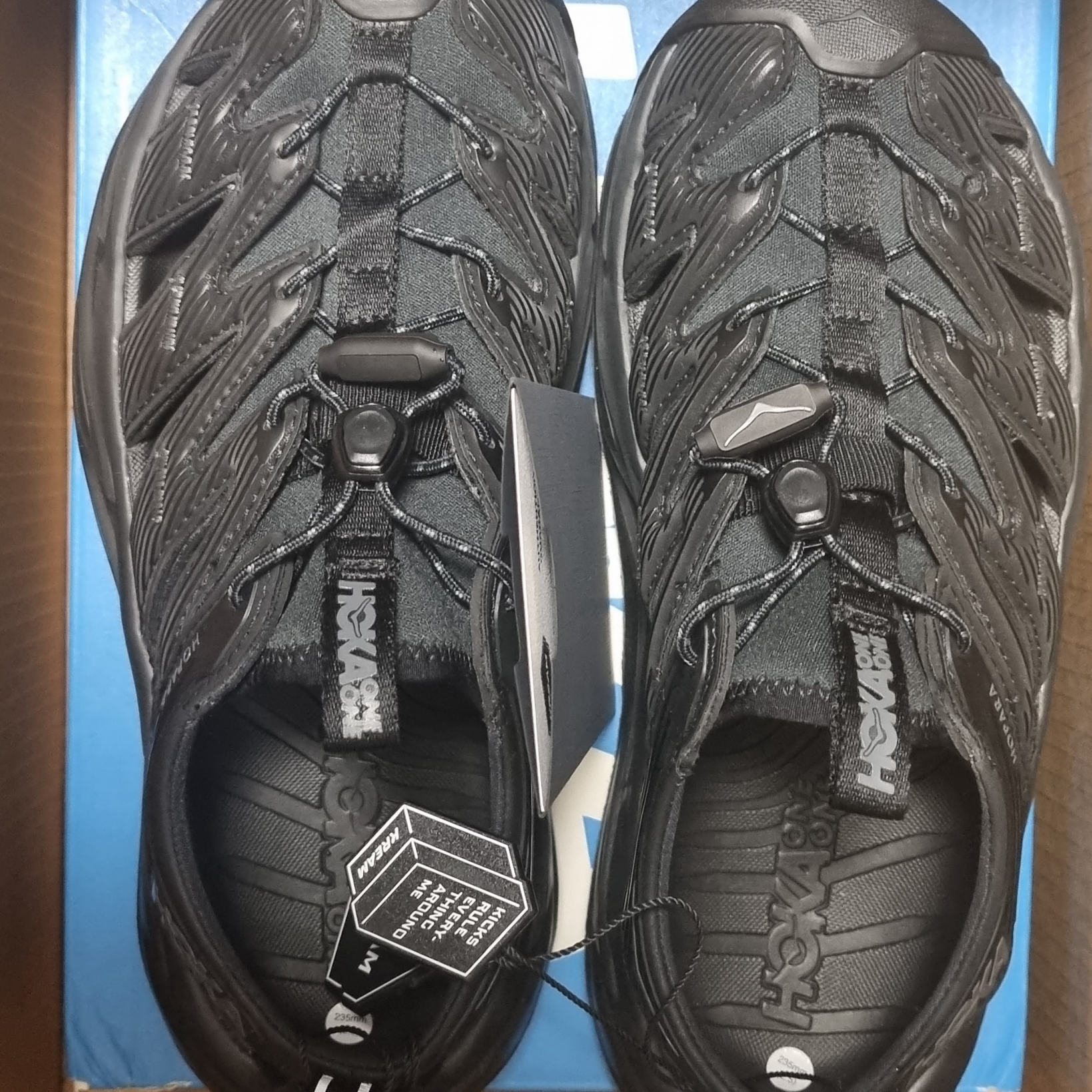 (W) Hoka Hopara Black 착용 스타일