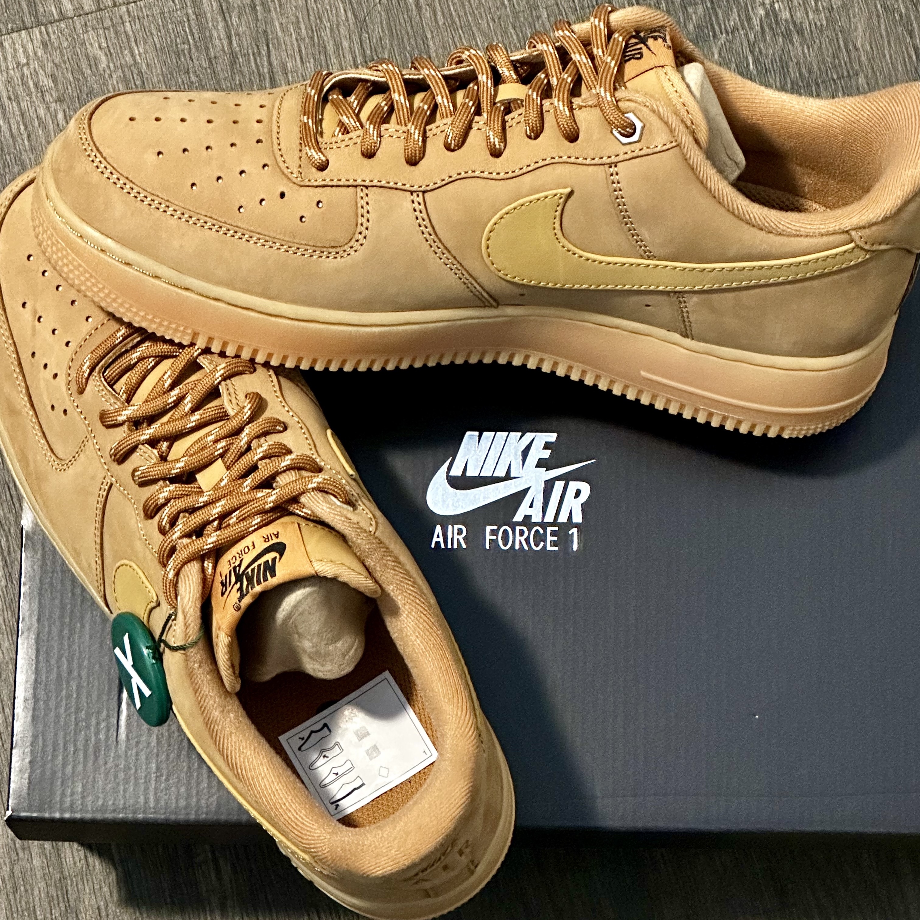 Nike Air Force 1 '07 WB Flax 착용 스타일