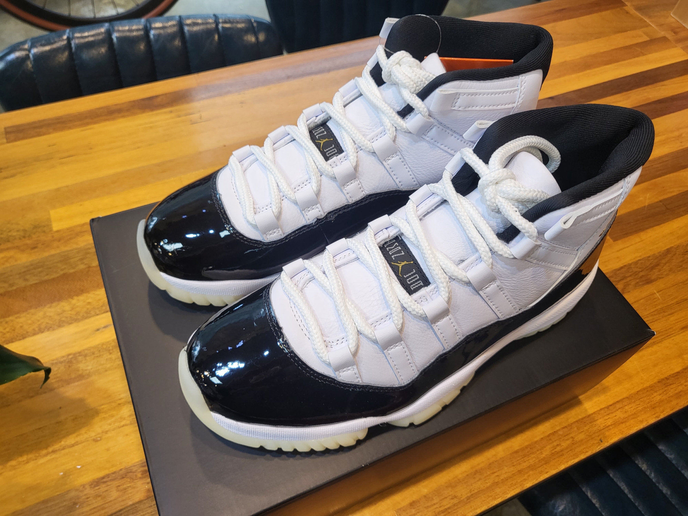 Jordan 11 Retro Gratitude 착용 스타일 - 2