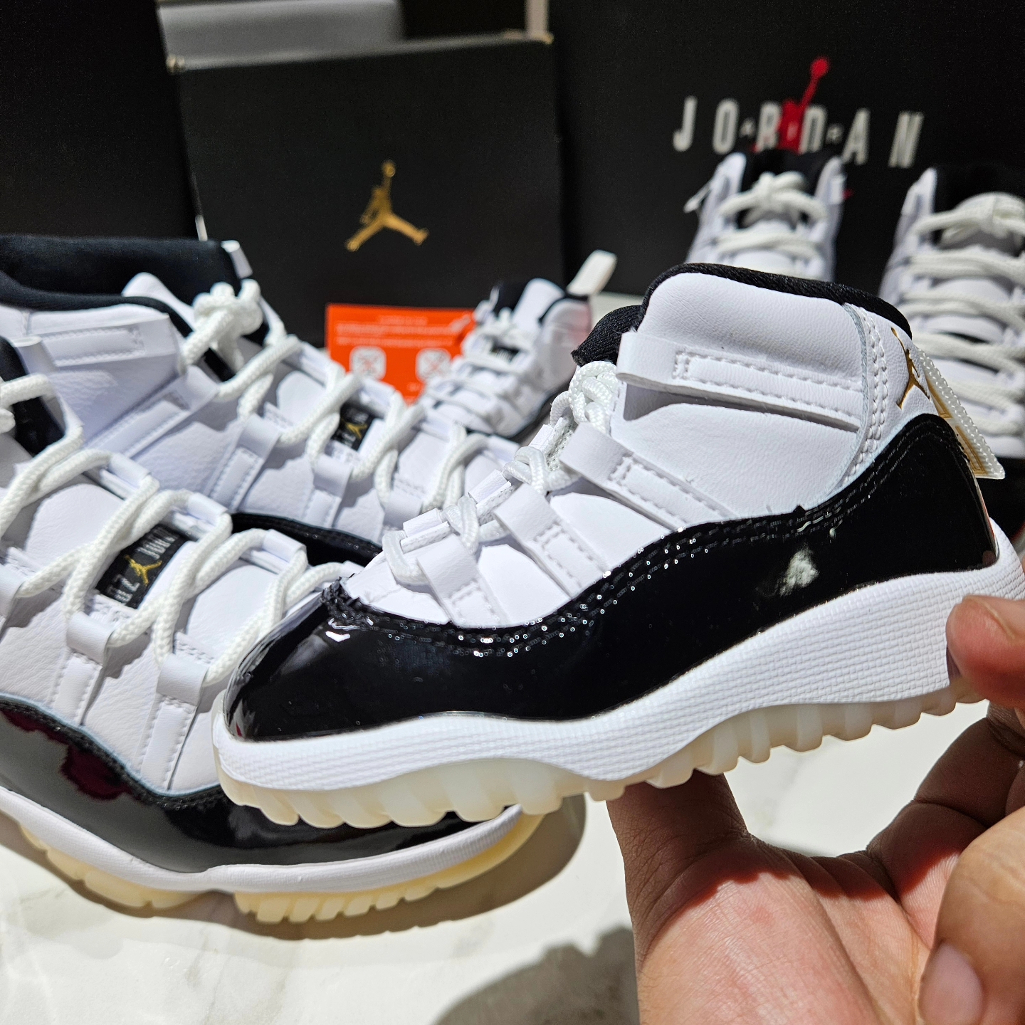 Jordan 11 Retro Gratitude, (GS) Jordan 11 Retro Gratitude 착용 스타일 - 3