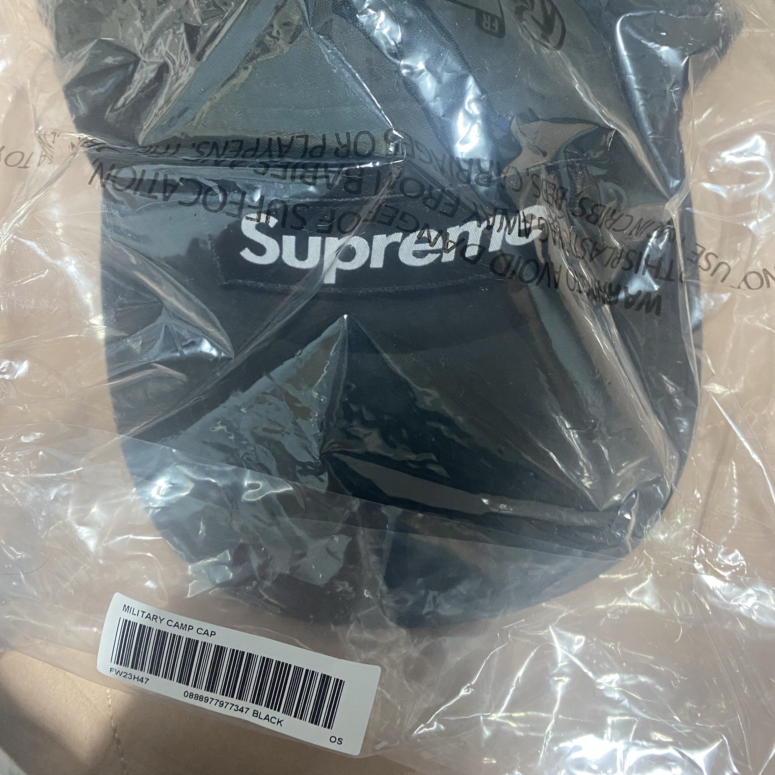 Supreme Military Camp Cap Black - 23FW 착용 스타일