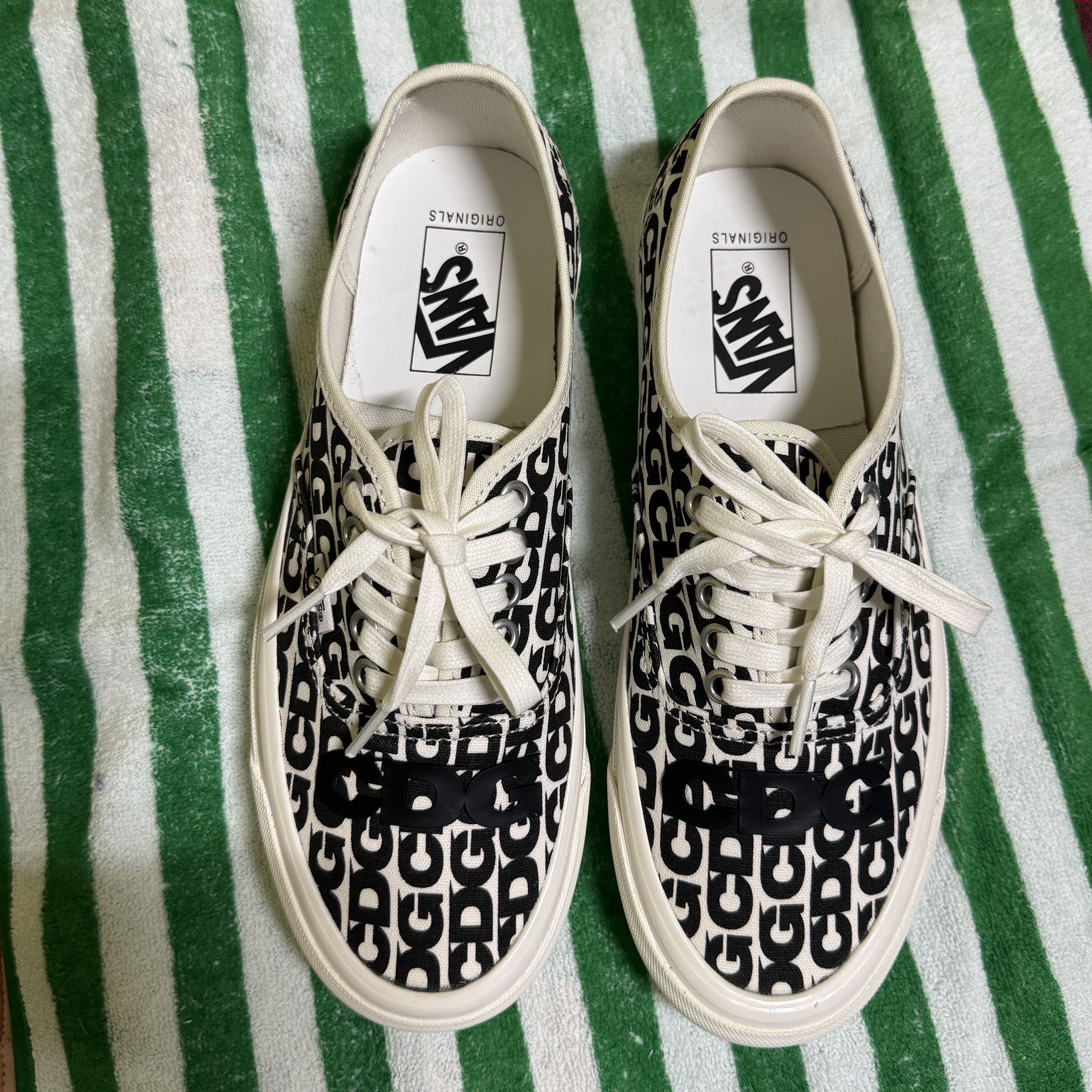 Vans Vault x CDG OG Authentic LX White Black 착용 스타일