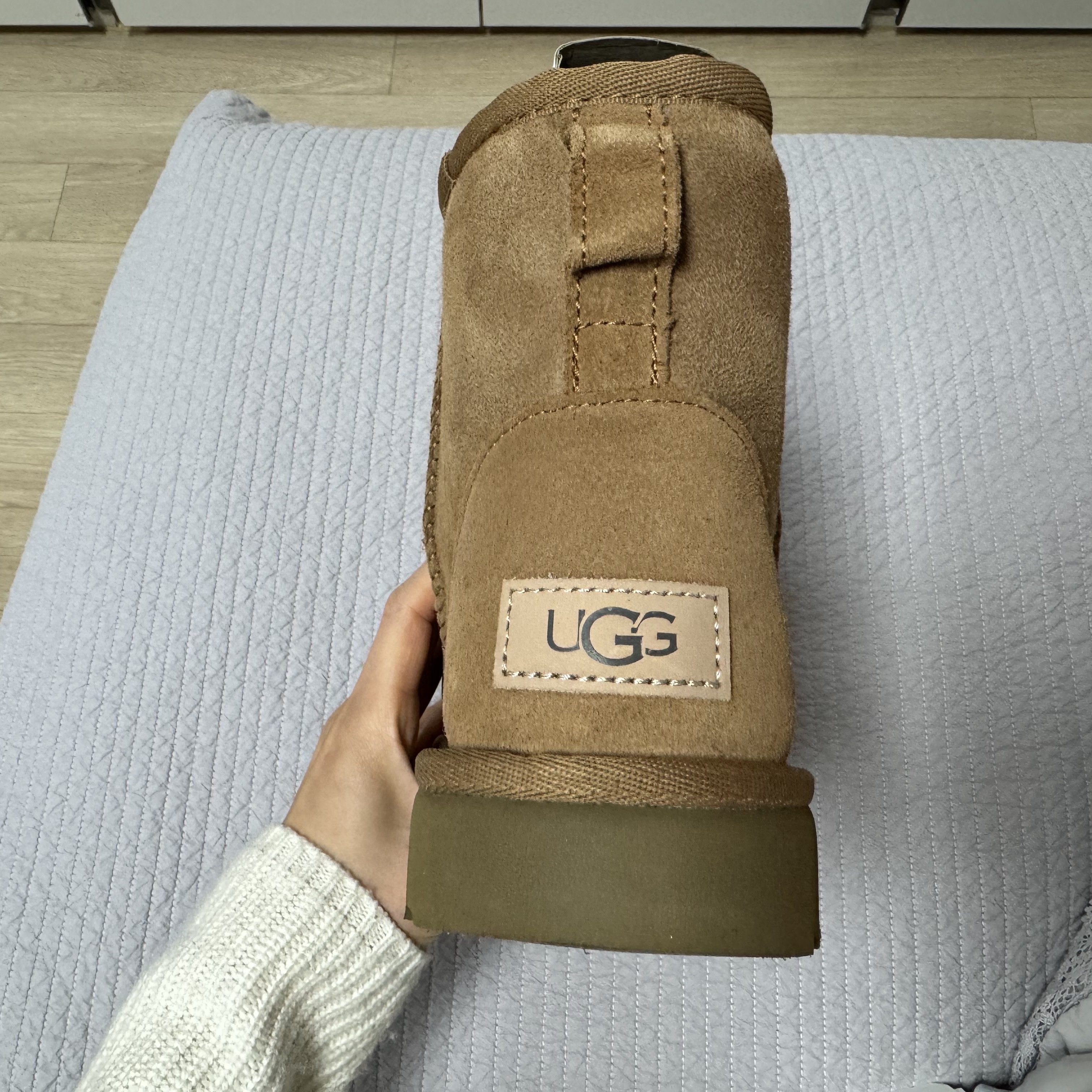 (W) UGG Classic Mini II Boots Chestnut 착용 스타일 - 3