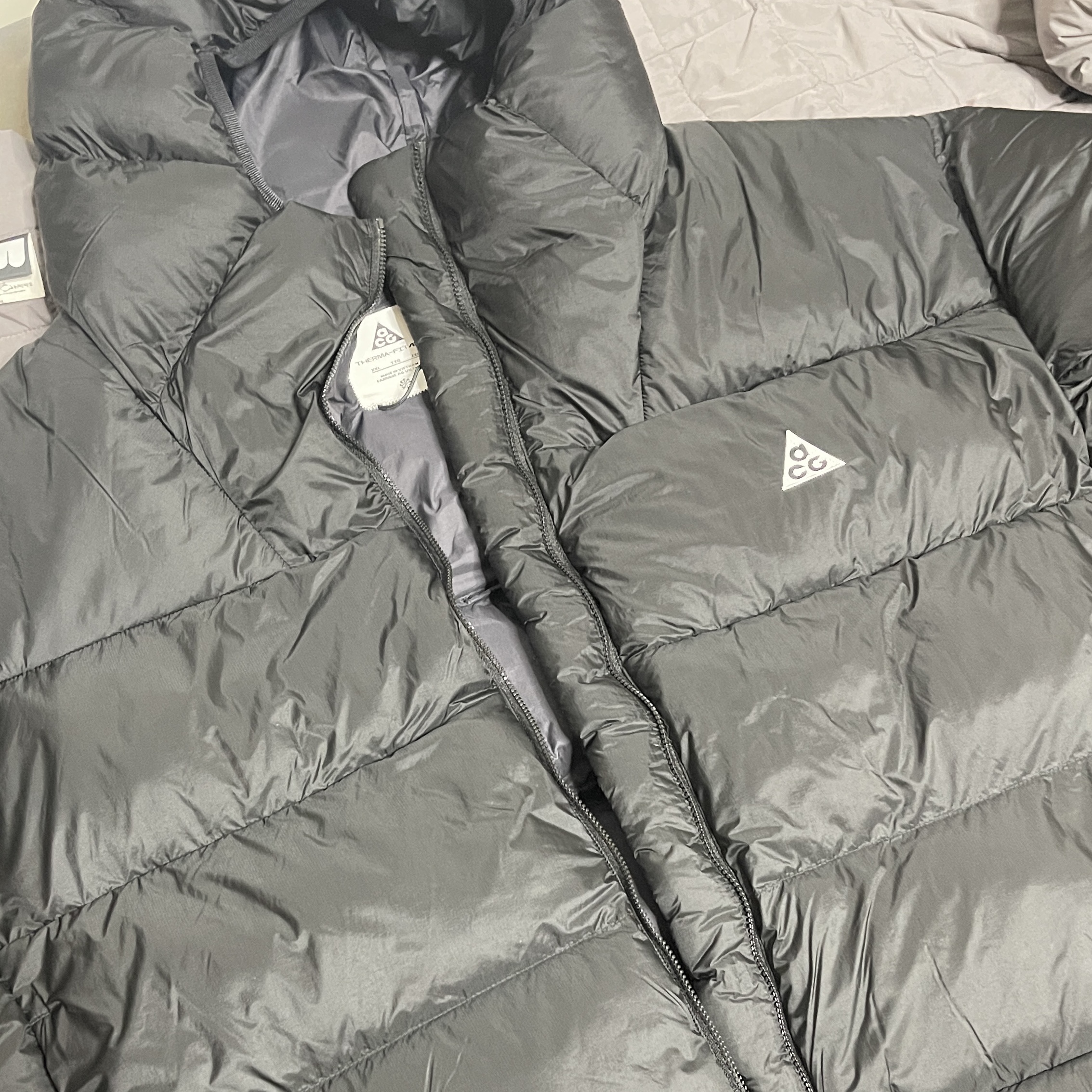 Nike ACG Therma-Fit ADV Lunar Lake Puffer Jacket Black - US/EU 착용 스타일 - 1
