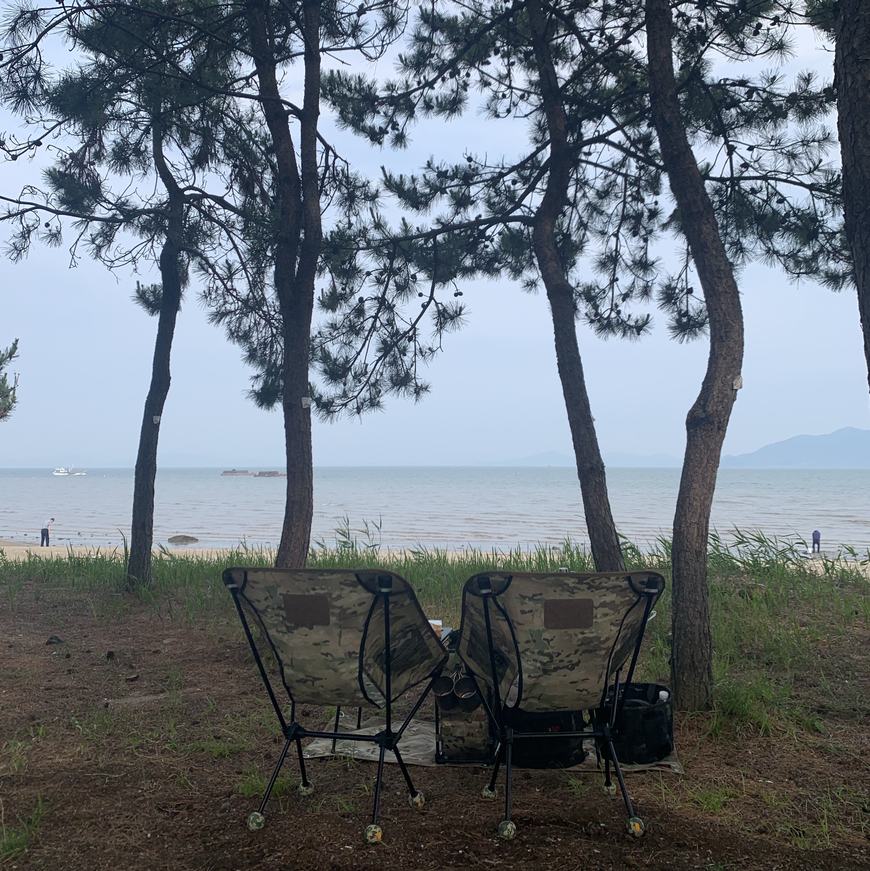Helinox Personal Shade Coyote Tan (Without Frame), Helinox Sunset Chair Multicam 착용 스타일 - 3