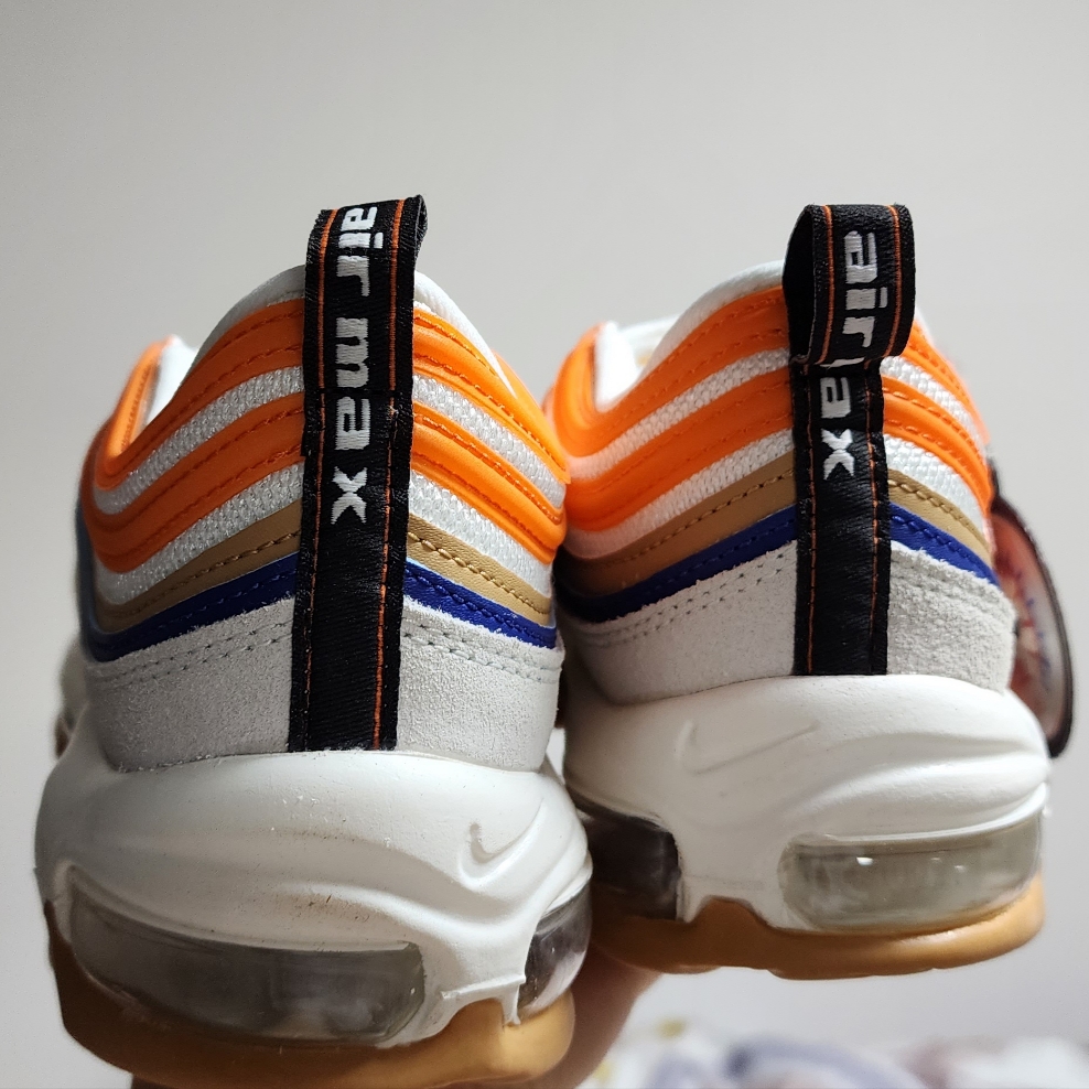 Nike Air Max 97 SE Summit White Safety Orange 착용 스타일