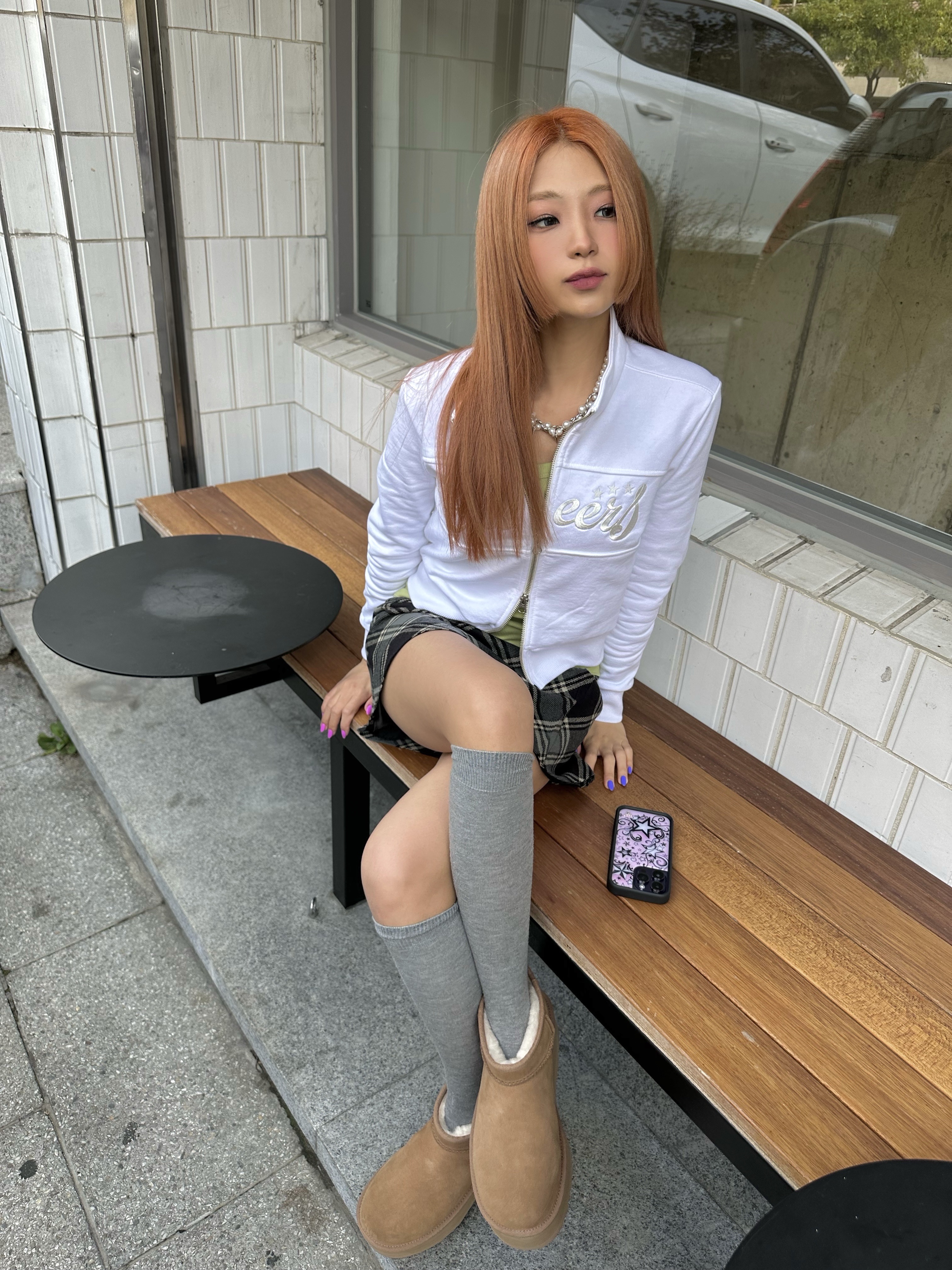 (W) UGG Classic Ultra Mini Platform Boots Chestnut, (W) UGG Tazzlita Chestnut 착용 스타일 - 5