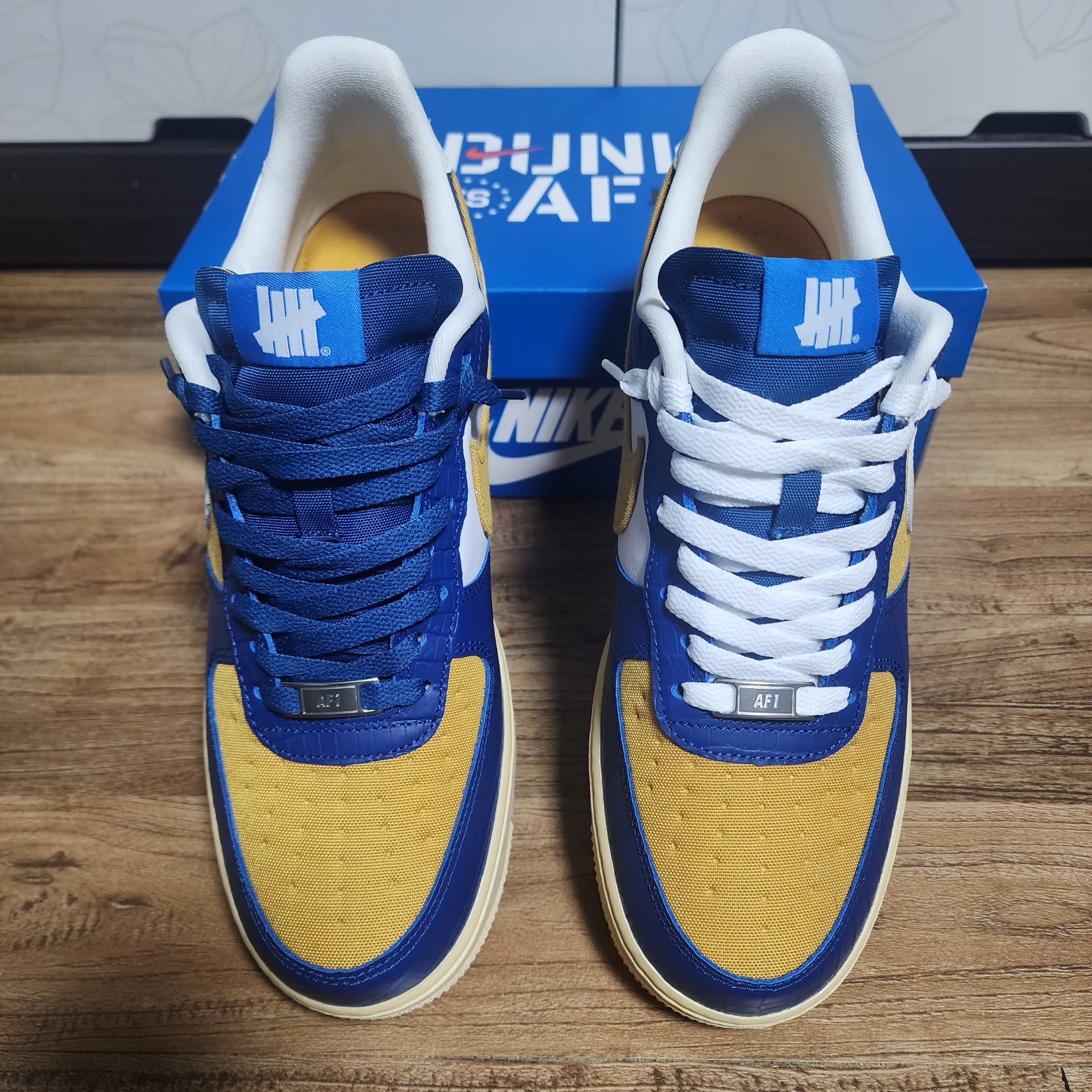 Nike x Undefeated Air Force 1 Low SP 5 On It Court Blue 착용 스타일 - 5