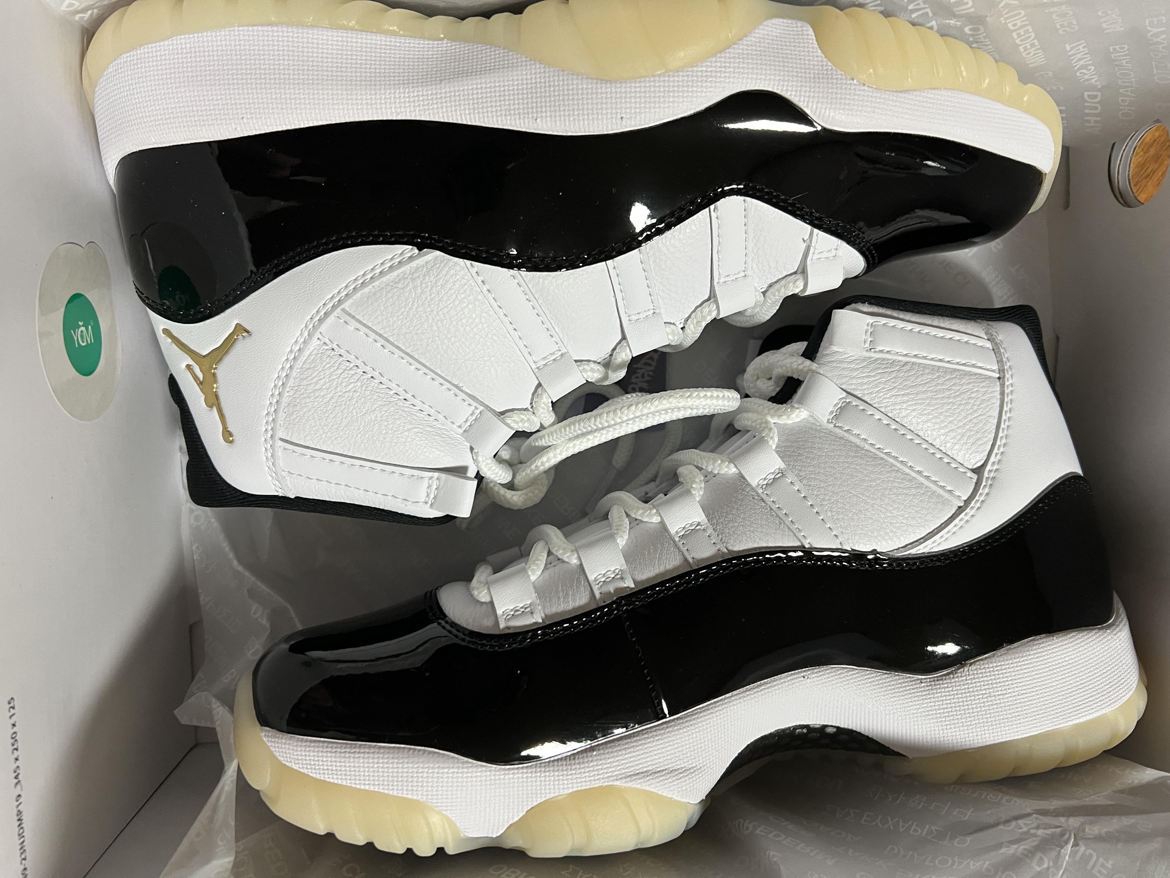 Jordan 11 Retro Gratitude 착용 스타일