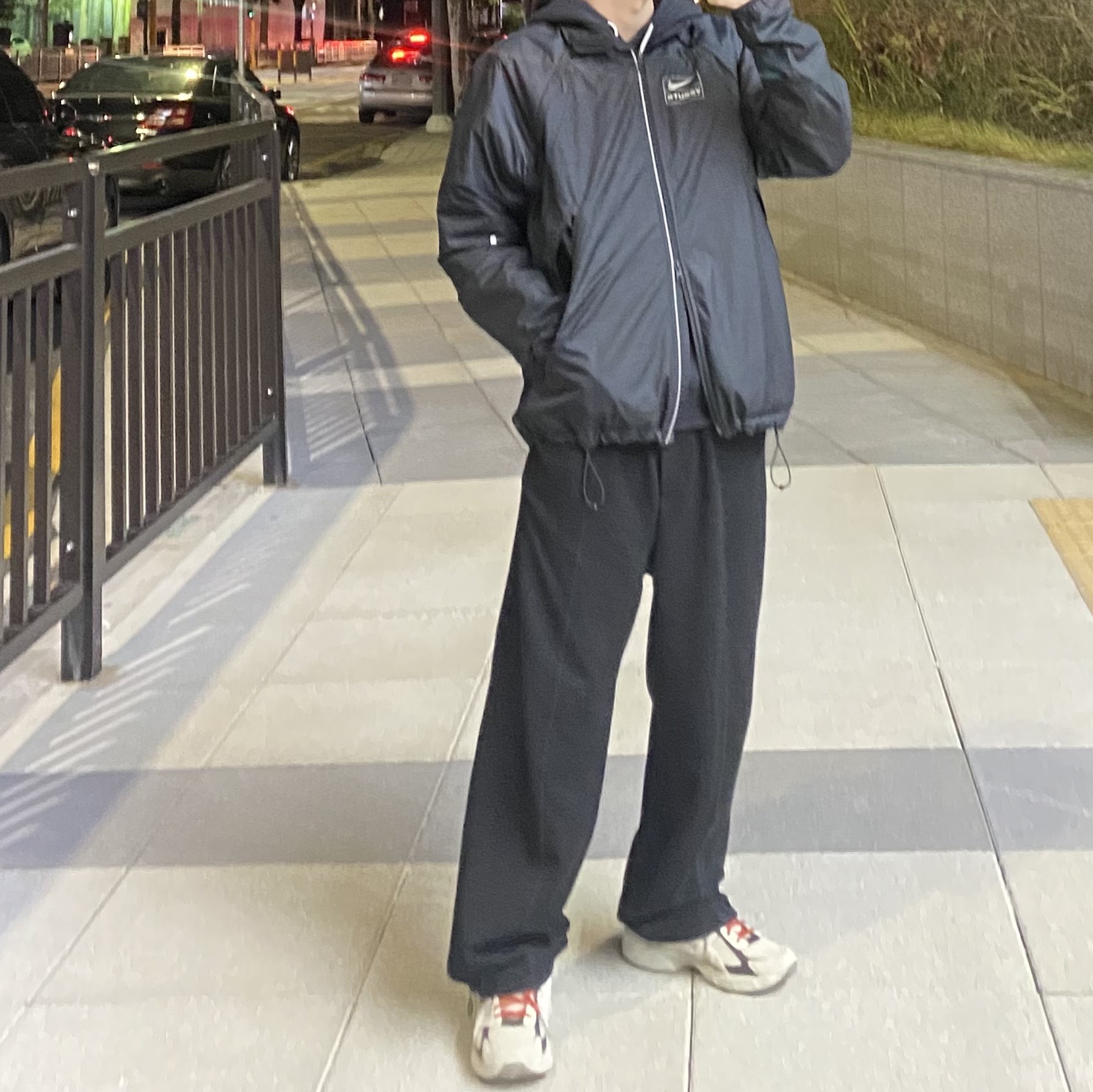 Nike x Stussy NRG FL Storm-Fit Jacket Black (DO5305-010), Asics x Hal Studios Gel-1130 MK-III Glacier 착용 스타일