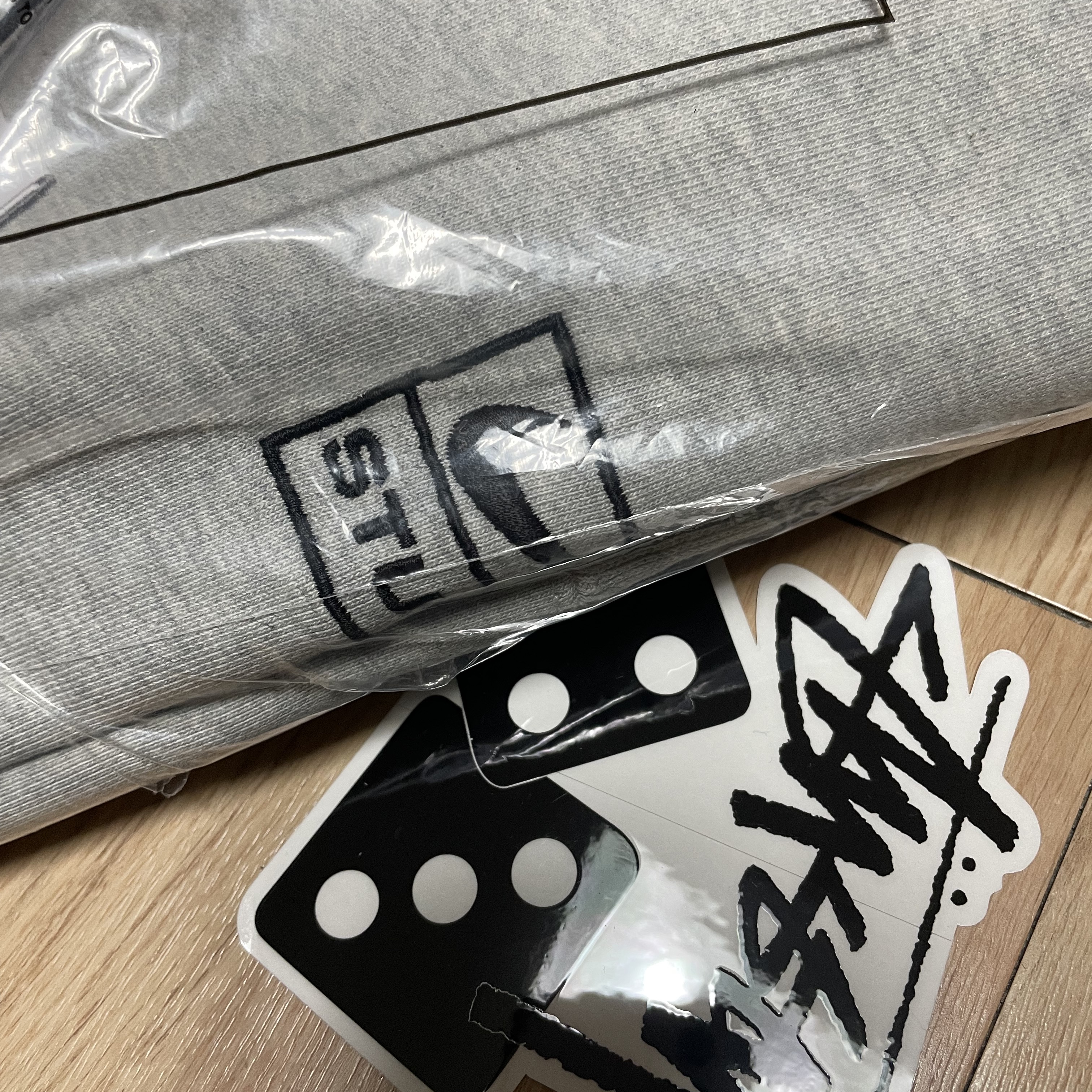 Nike x Stussy Full Zip Fleece Hoodie Grey Heather (FJ9181-050) 착용 스타일