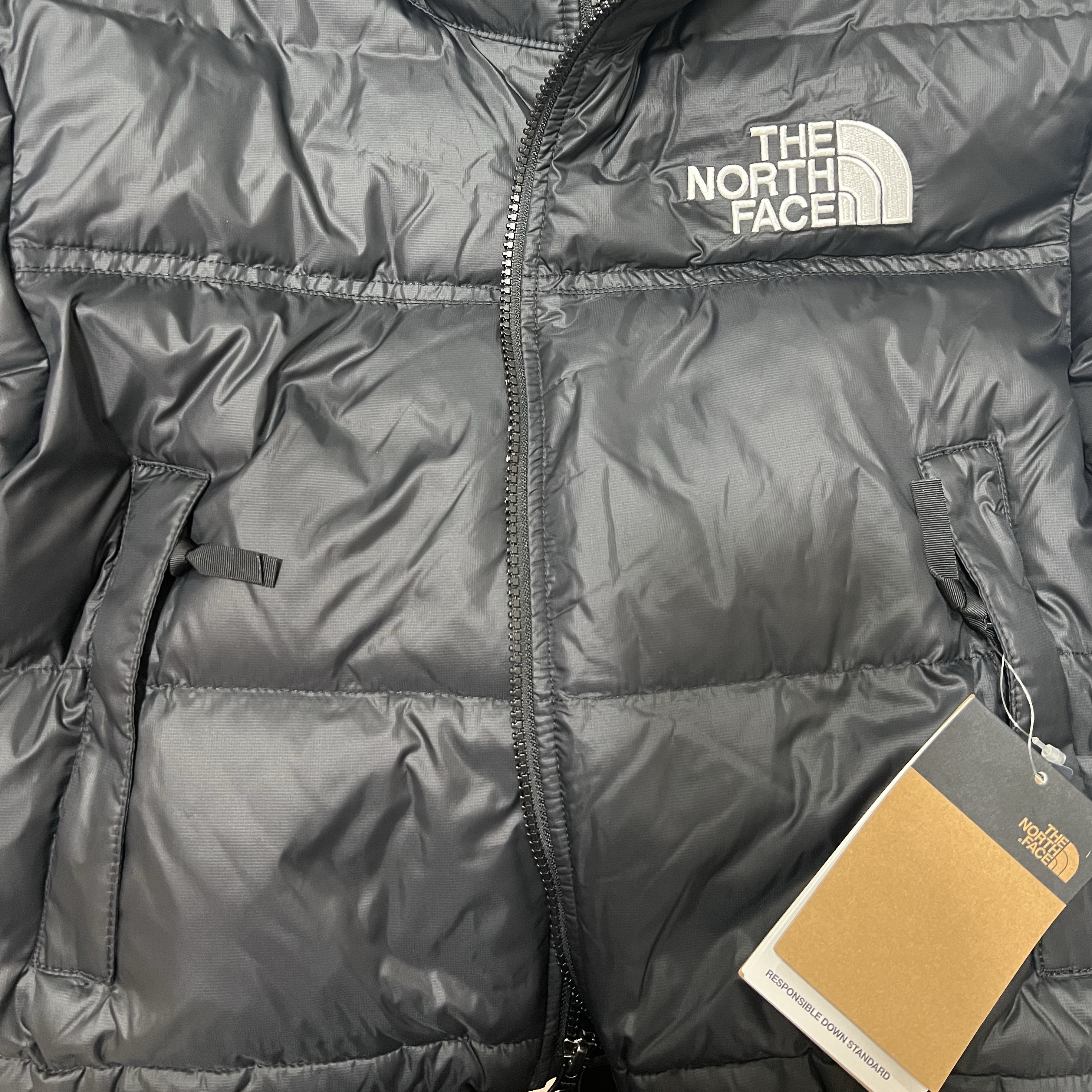 (W) The North Face Nuptse Short Jacket Black 착용 스타일