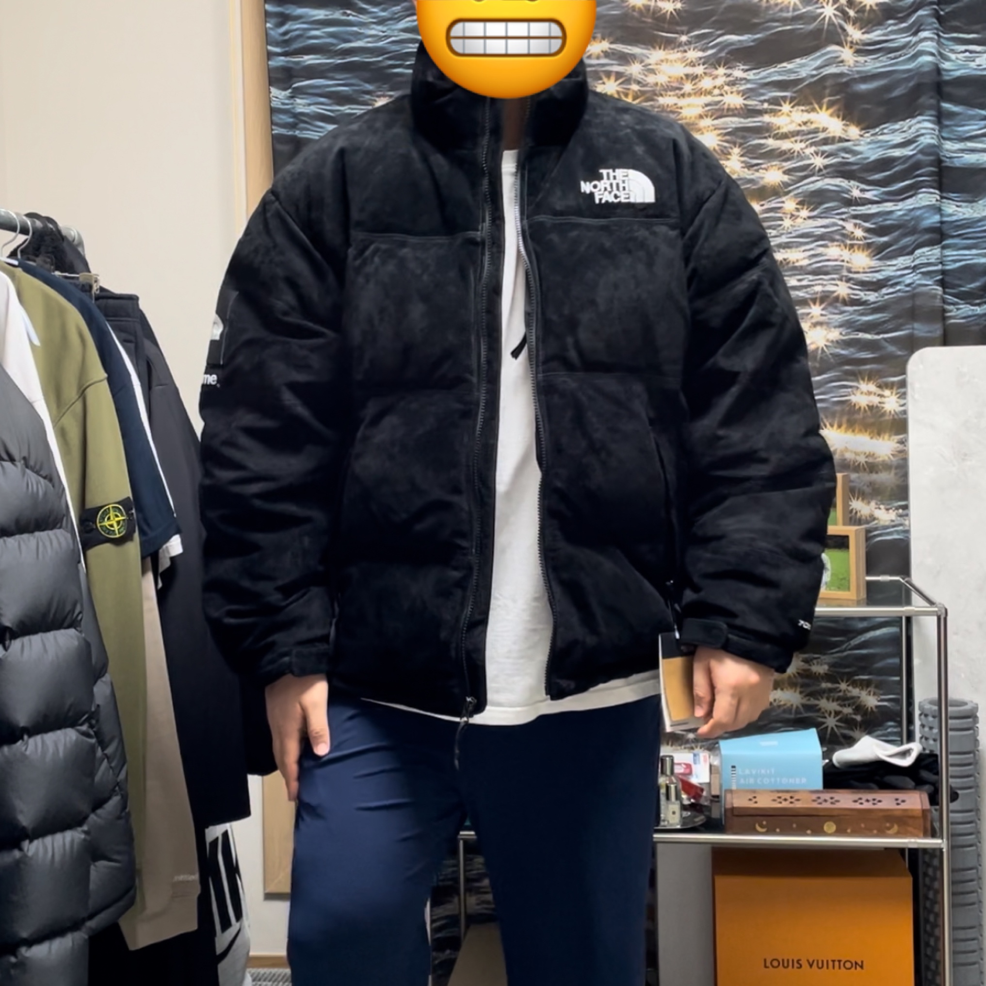 Supreme x The North Face Suede Nuptse Jacket Black - 23FW 착용 스타일 - 1