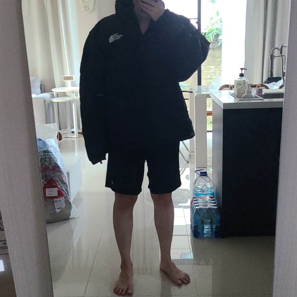 The North Face New Puffy Jacket Black 착용 스타일
