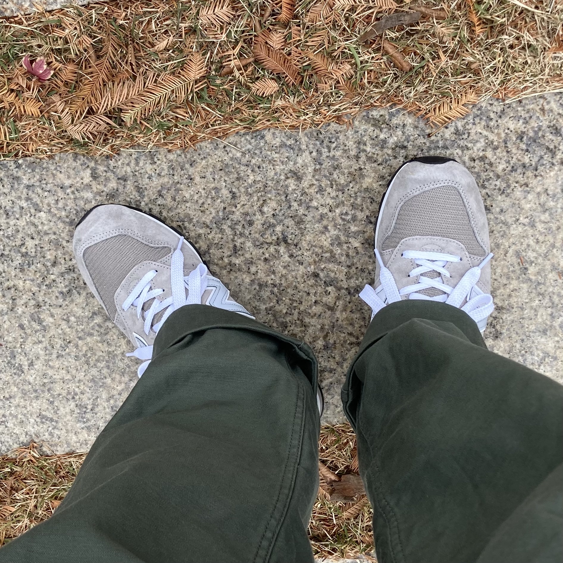 New Balance Made in USA 996 Grey 착용 스타일