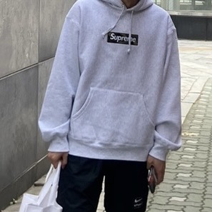 Supreme Box Logo Hooded Sweatshirt Ash Grey - 23FW, Nike x Stussy NRG FL Storm-Fit Pants Black (DO7171-010) 착용 스타일