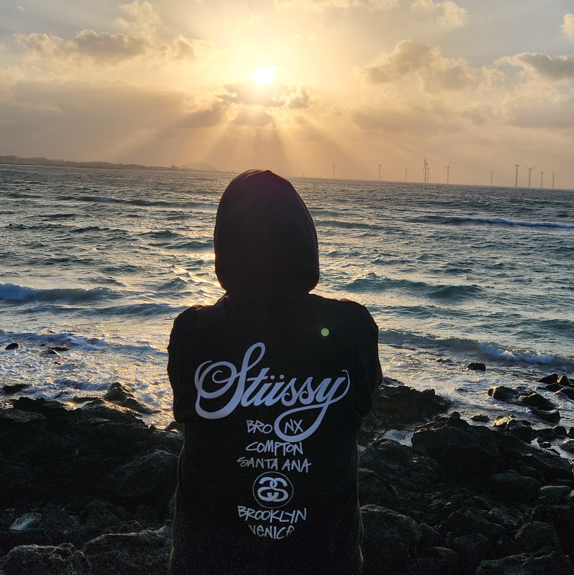 Stussy World Tour Hoodie Black 2023 착용 스타일
