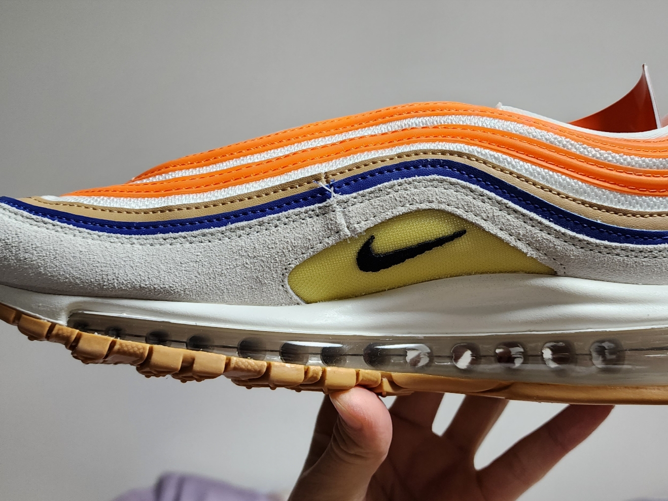 Nike Air Max 97 SE Summit White Safety Orange 착용 스타일