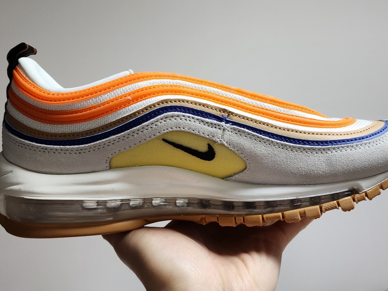 Nike Air Max 97 SE Summit White Safety Orange 착용 스타일