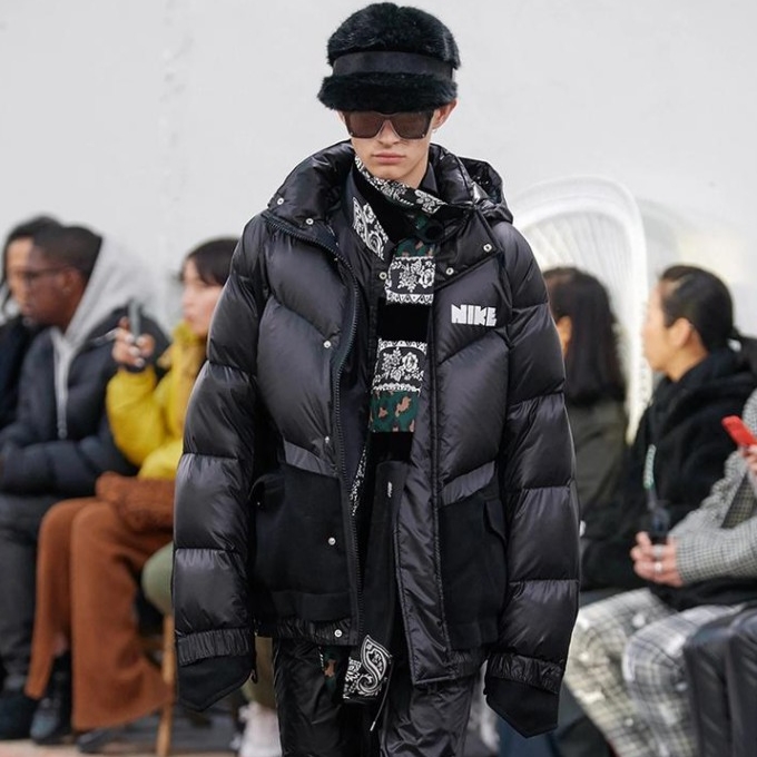 Nike x Sacai NRG Parka Black 착용 스타일 - 1