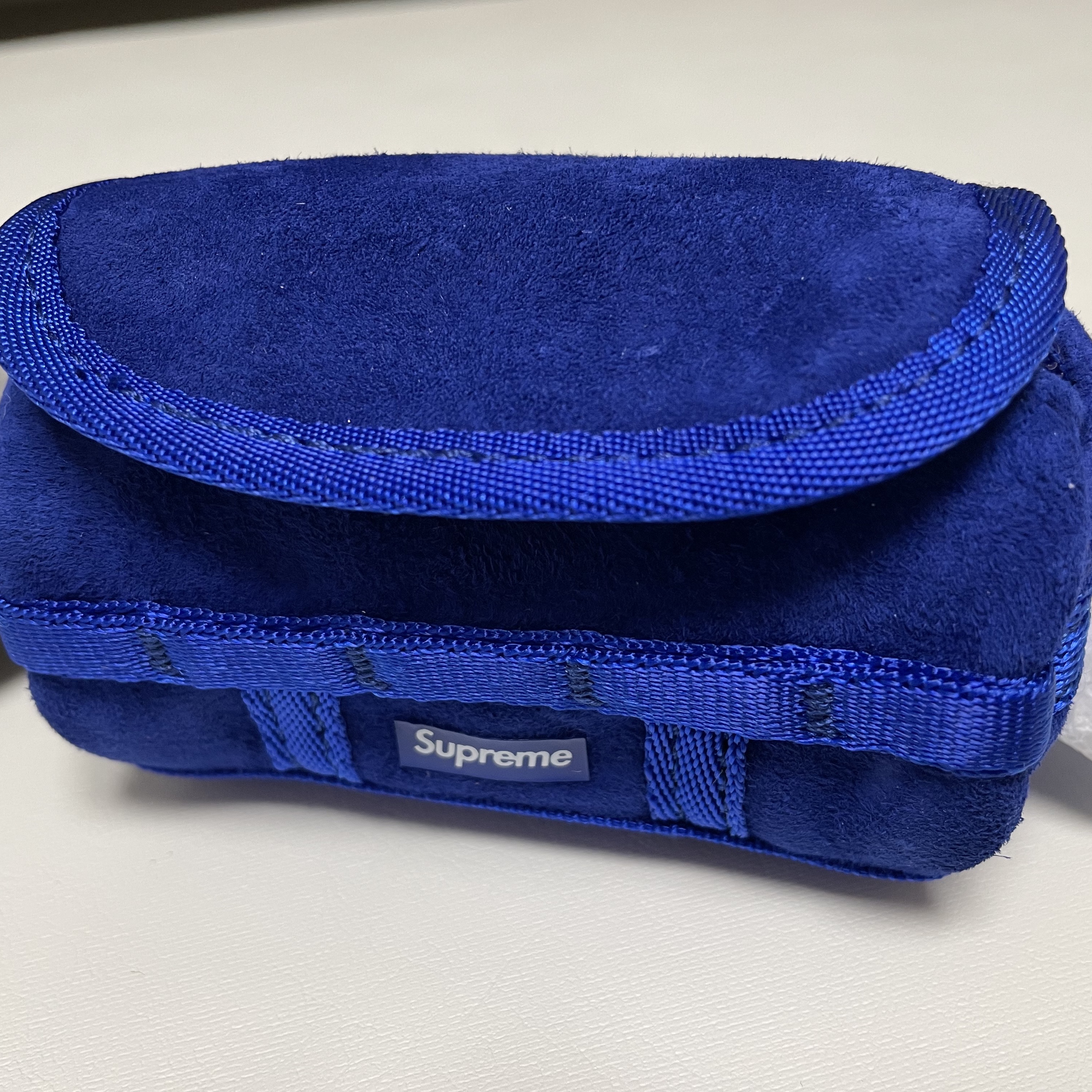 Supreme x The North Face Suede Base Camp Duffle Keychain Blue - 23FW 착용 스타일