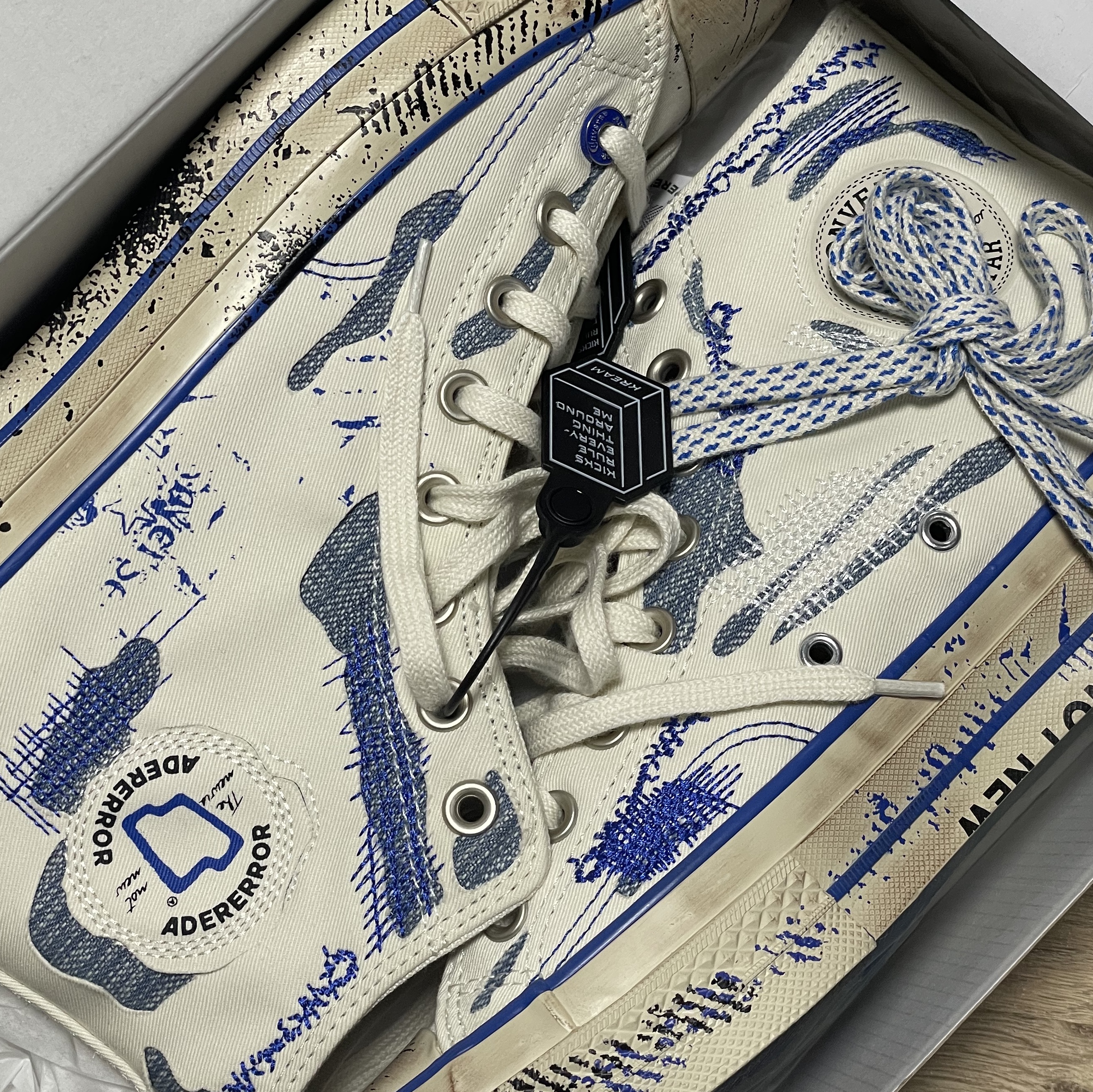 Converse x Ader Error Chuck 70 High White 착용 스타일