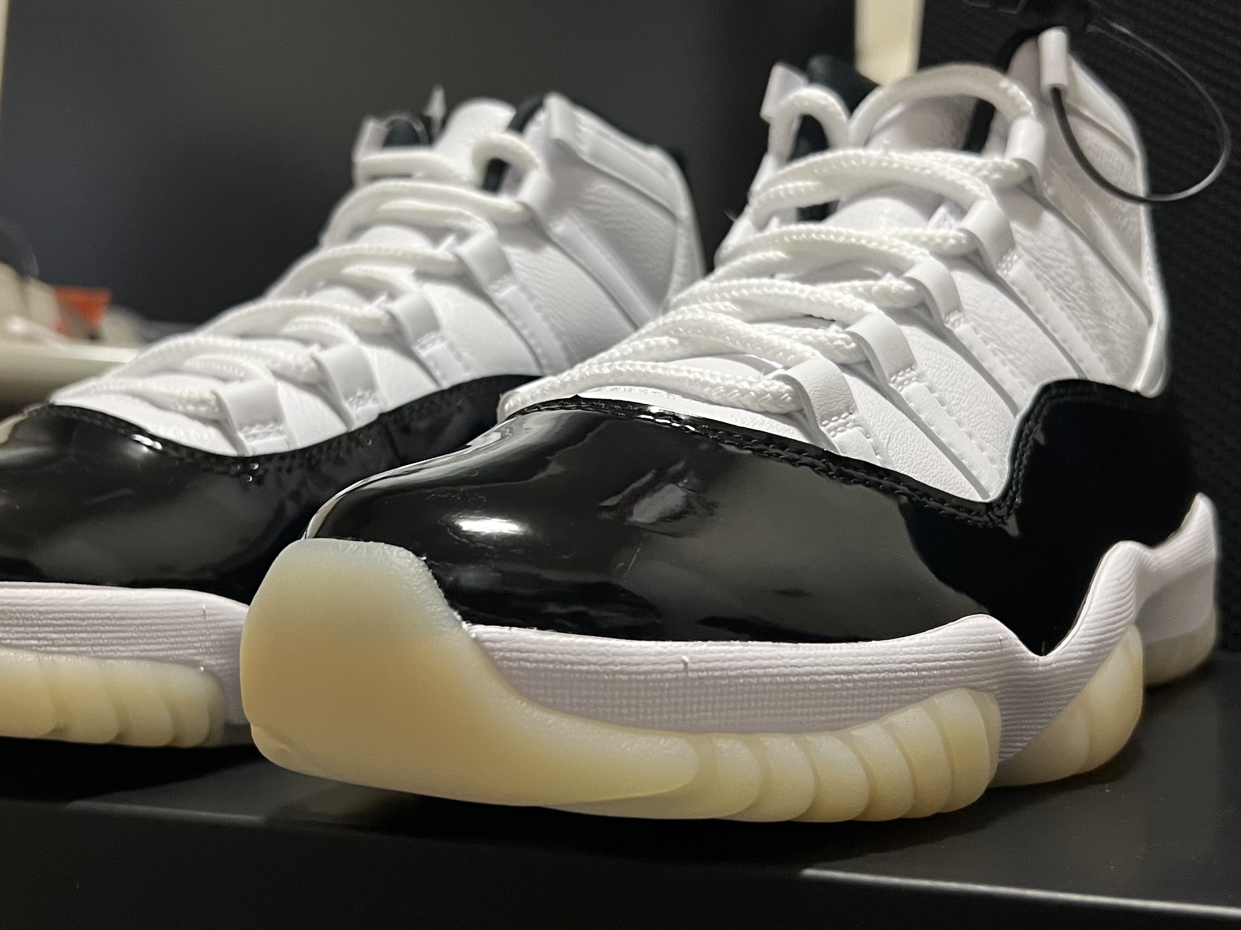 Jordan 11 Retro Gratitude 착용 스타일