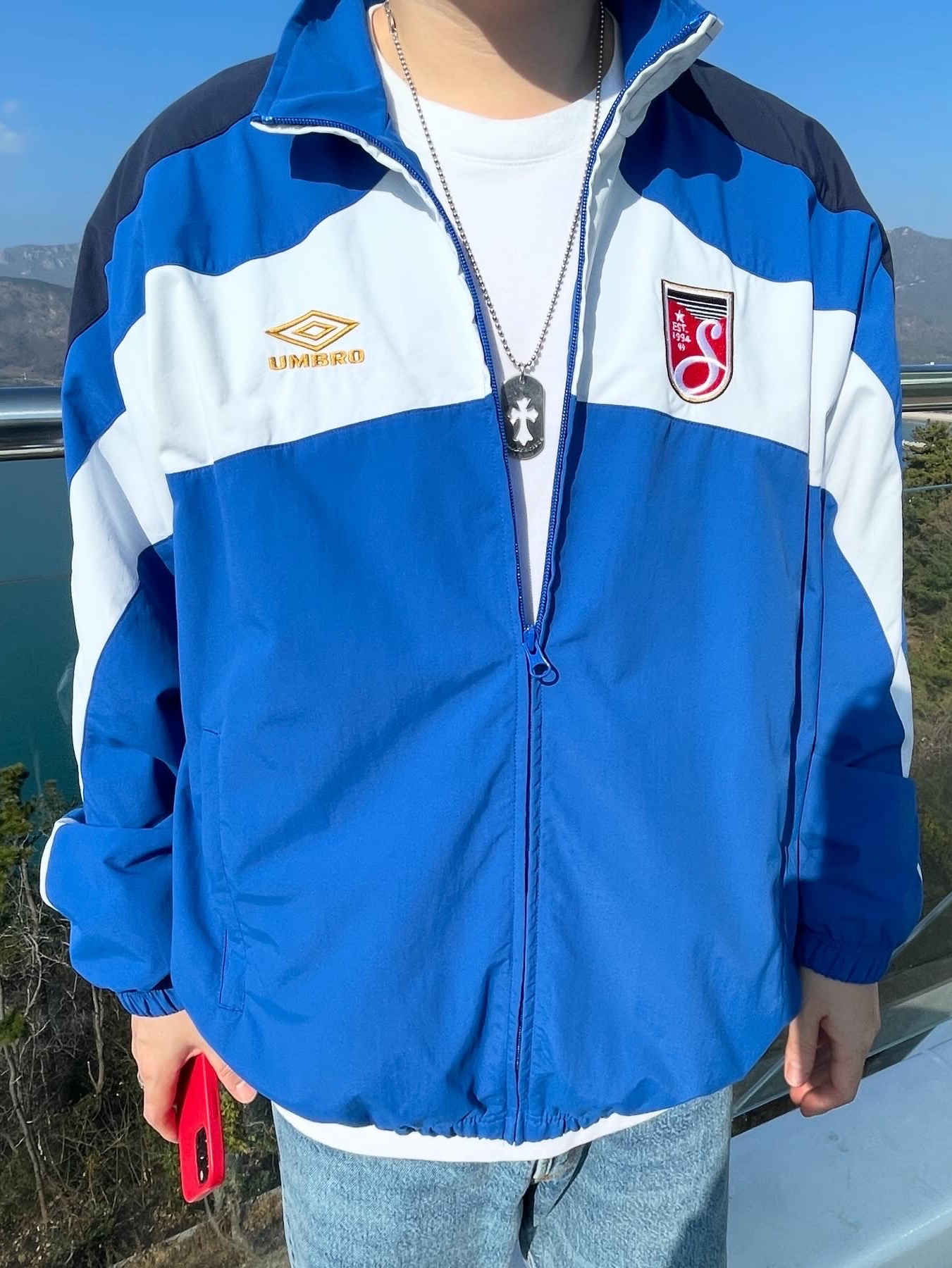 Supreme x Umbro Track Jacket Blue - 23SS, Jordan 1 x Travis Scott x Fragment Retro Low OG SP Military Blue 착용 스타일 - 3