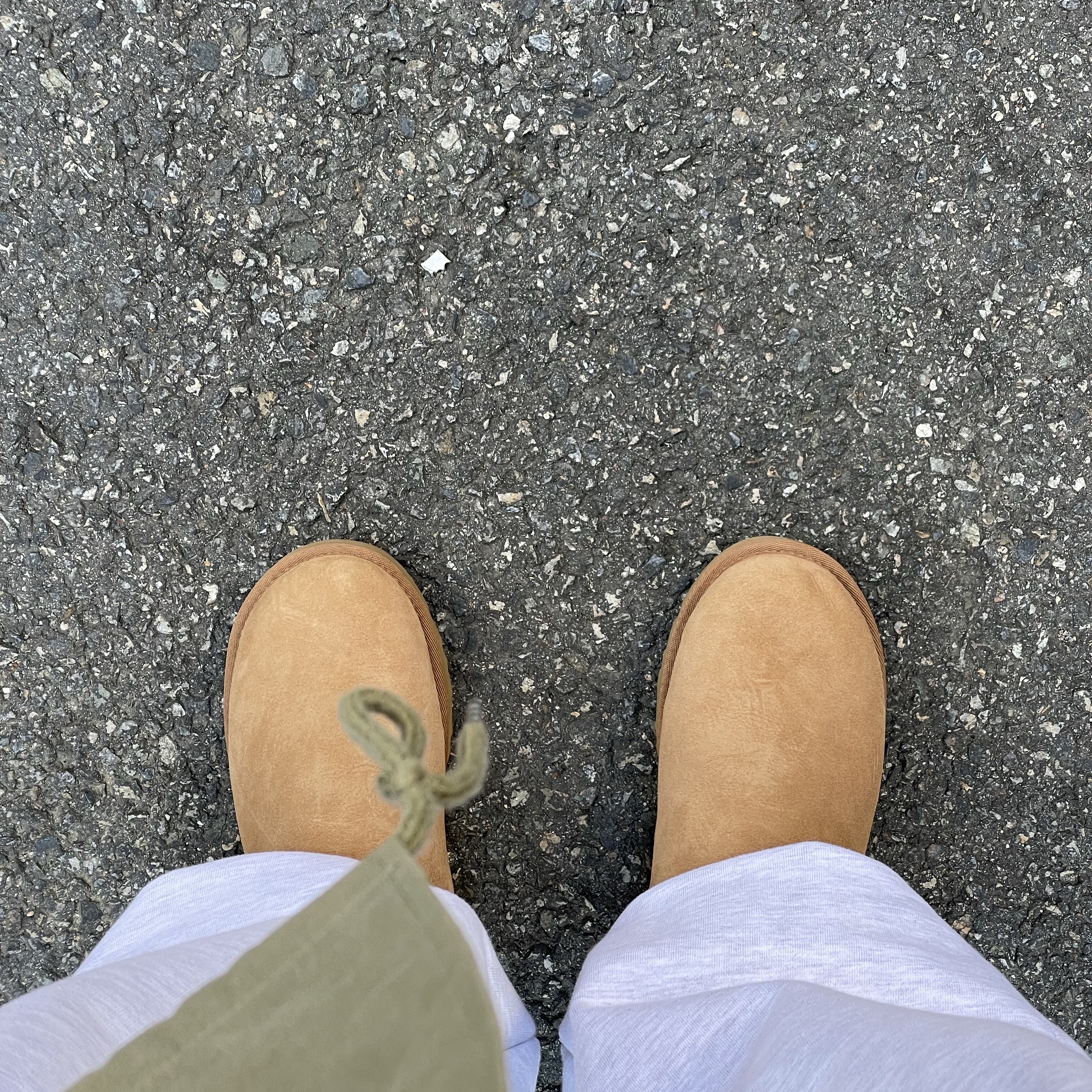 (W) UGG Classic Mini II Boots Chestnut 착용 스타일