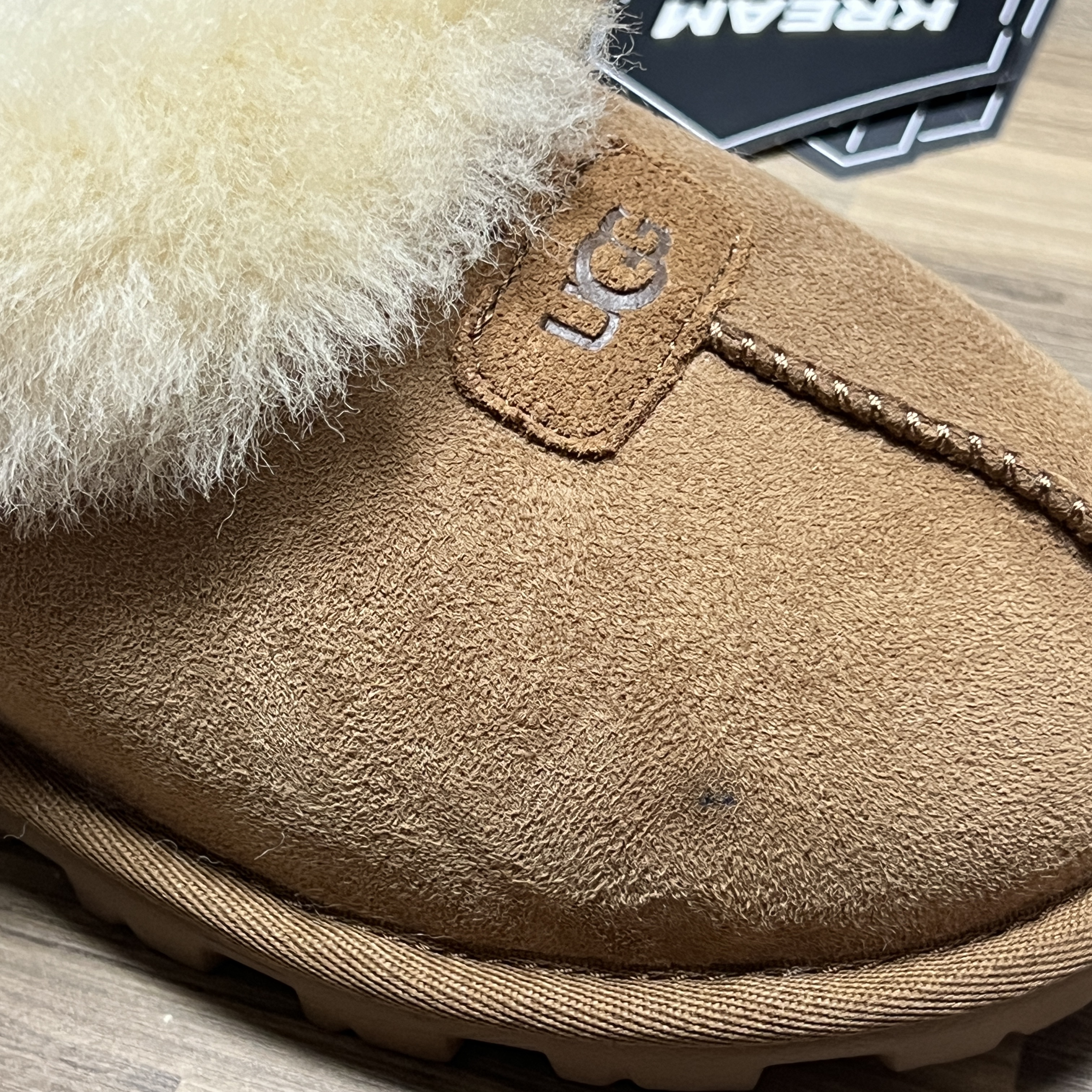 (W) UGG Coquette Slipper Chestnut 착용 스타일 - 2