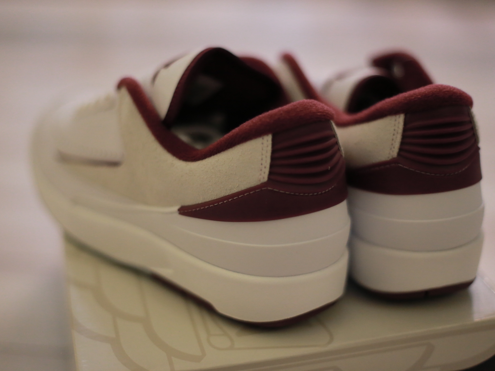 Jordan 2 Retro Low Cherrywood 착용 스타일 - 3