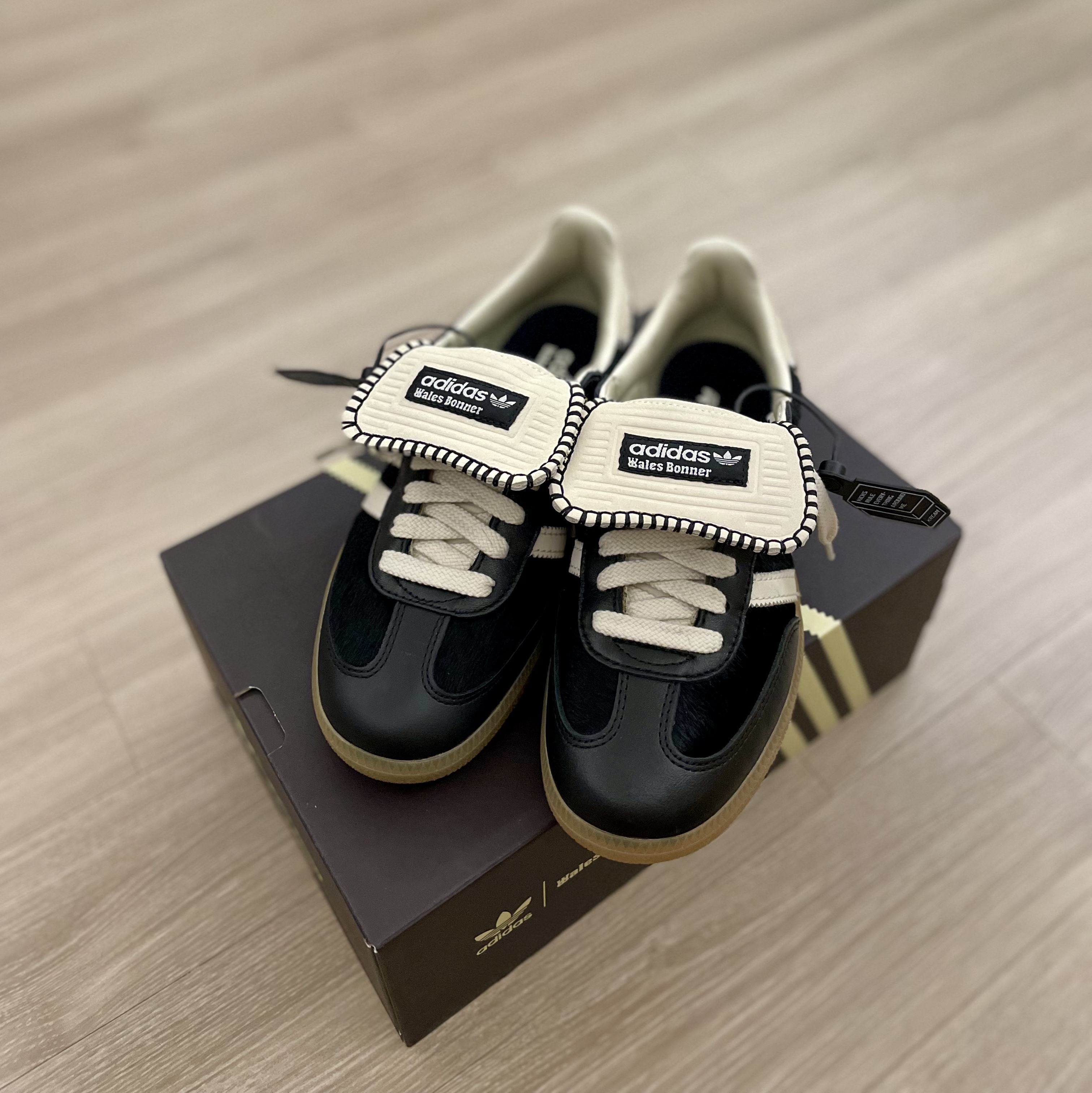 Adidas x Wales Bonner Pony Tonal Samba Core Black Cream White 착용 스타일