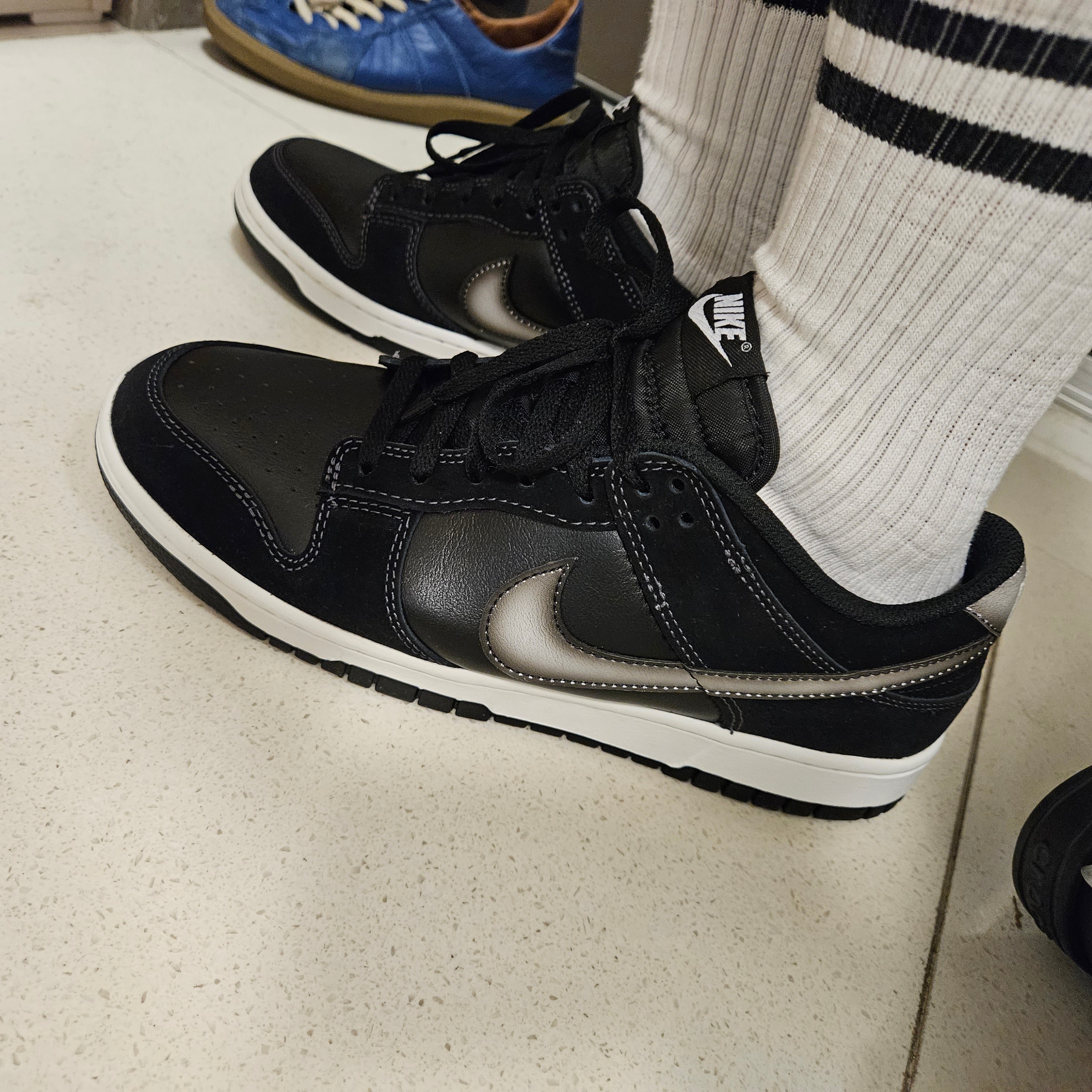 Nike Dunk Low Retro NAS Black White Anthracite 착용 스타일