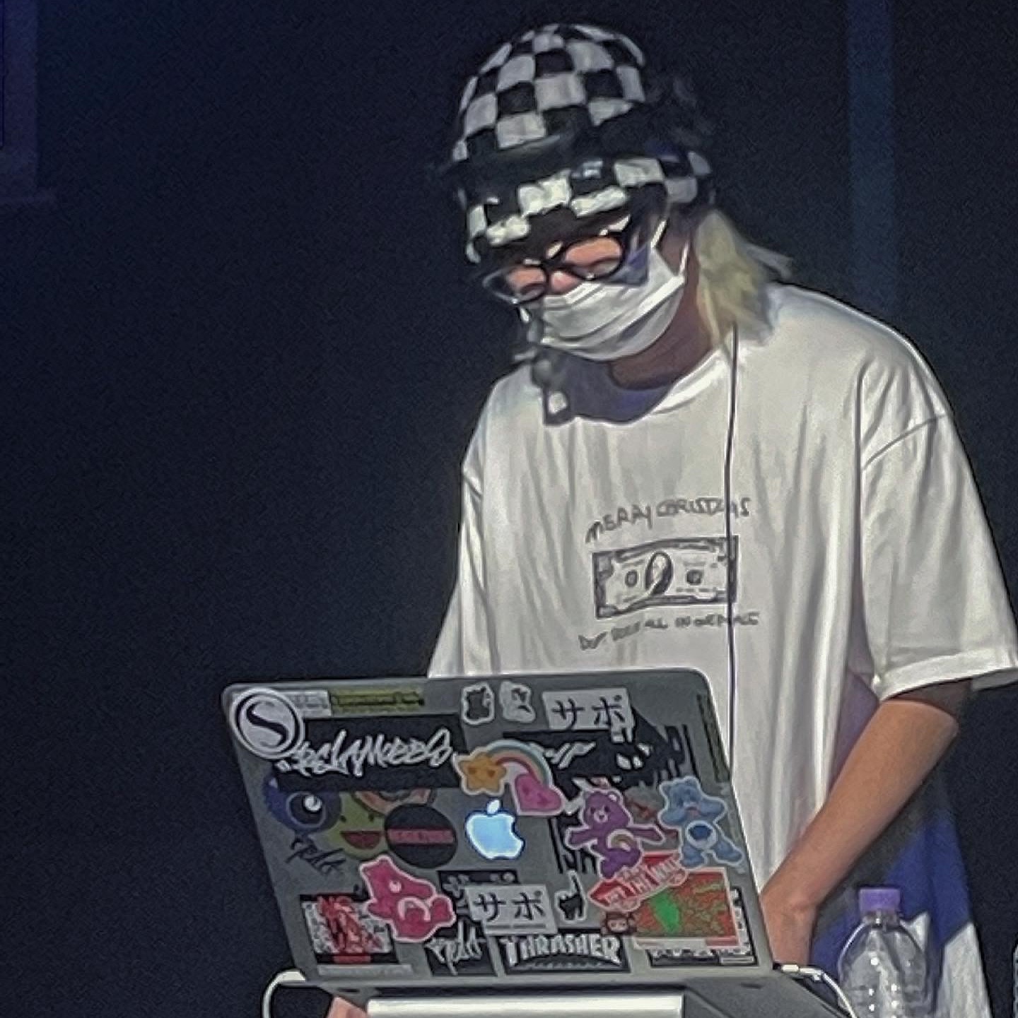 Supreme Spend It T-Shirt White - 21FW 착용 스타일