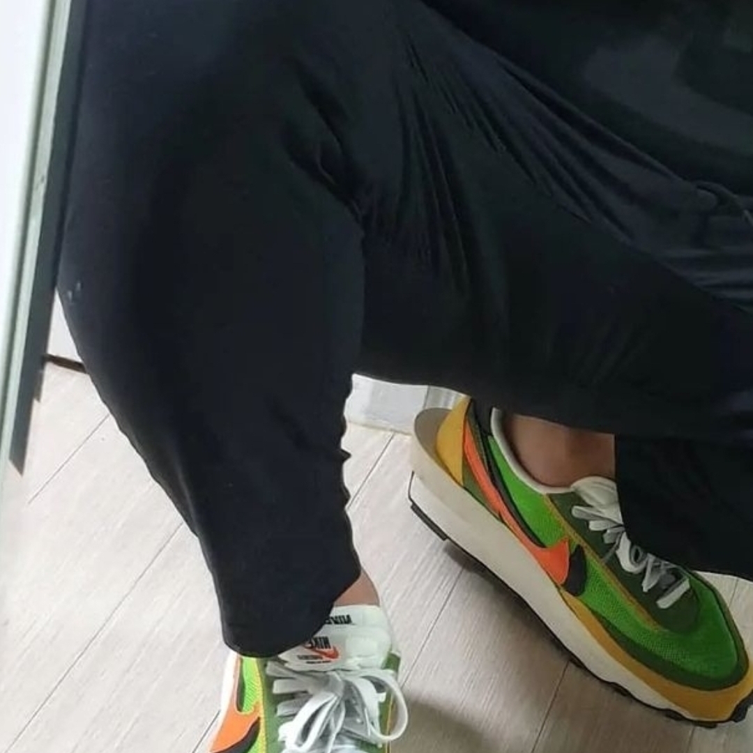 Nike x Sacai LDWaffle Green Multi 착용 스타일