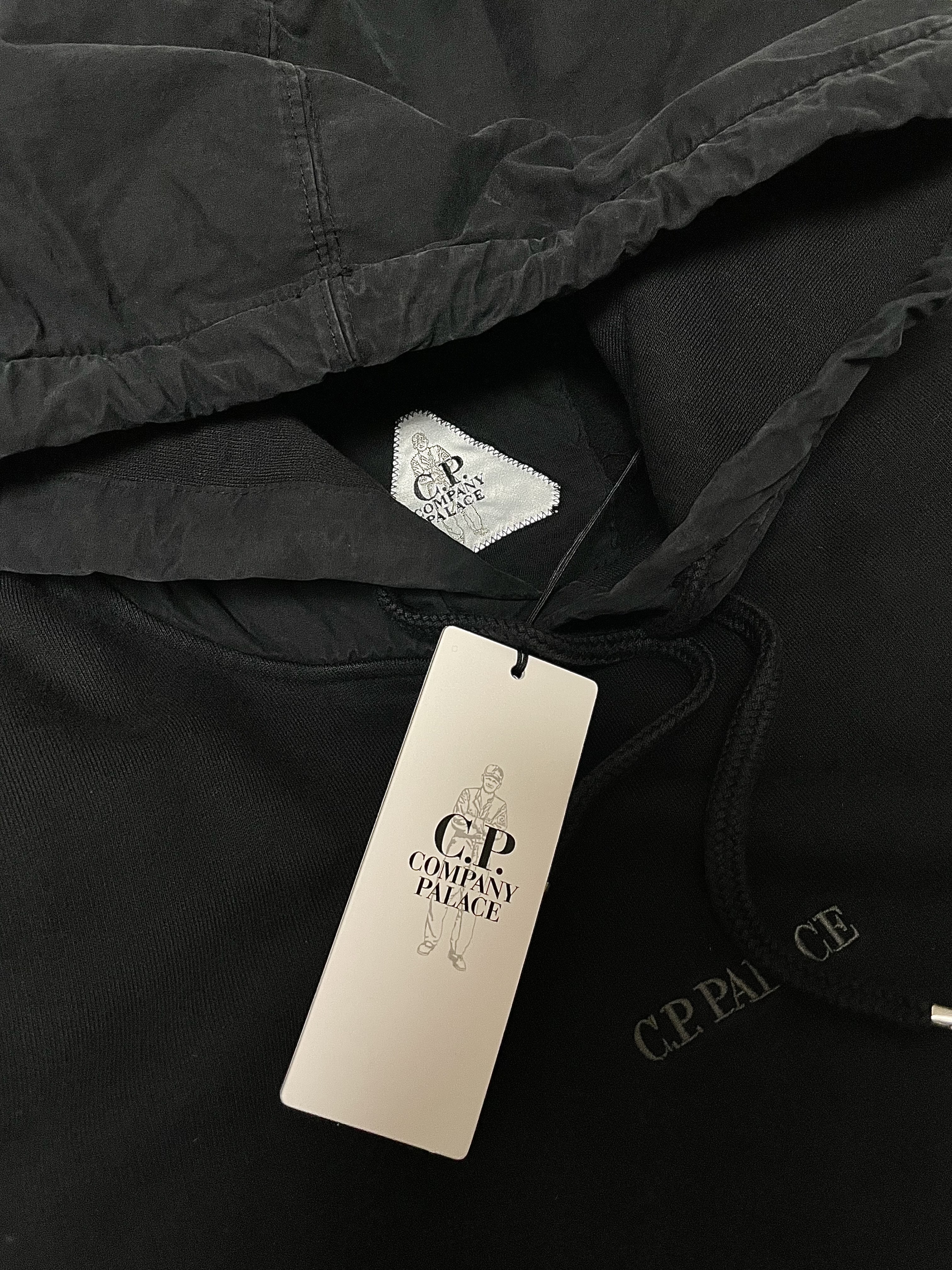 Palace x C.P. Company Hood Black - 23FW 착용 스타일 - 1