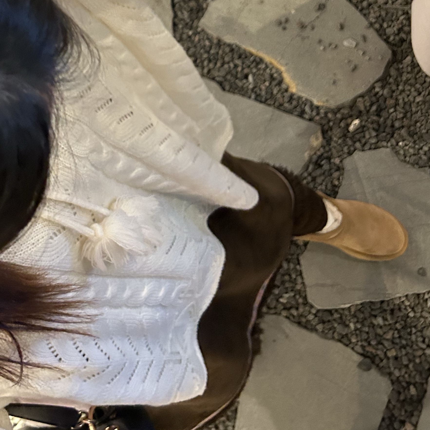 (W) UGG Classic Ultra Mini Platform Boots Chestnut 착용 스타일 - 4