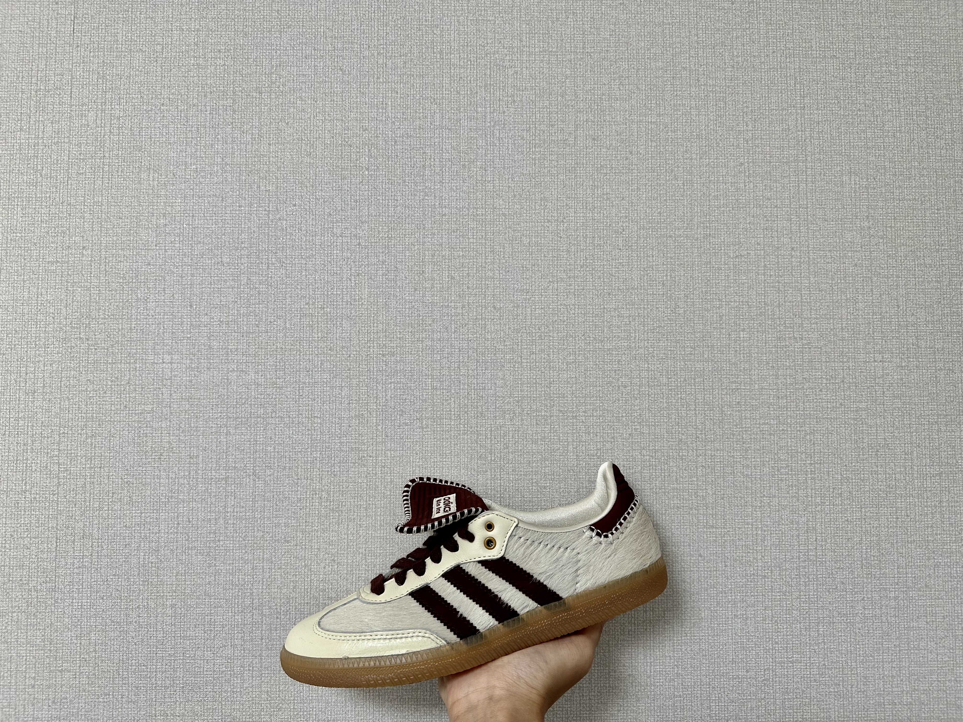 Adidas x Wales Bonner Pony Tonal Samba Core Black Cream White, Adidas x Wales Bonner Pony Tonal Samba Cream White Mystery Brown 착용 스타일 - 3