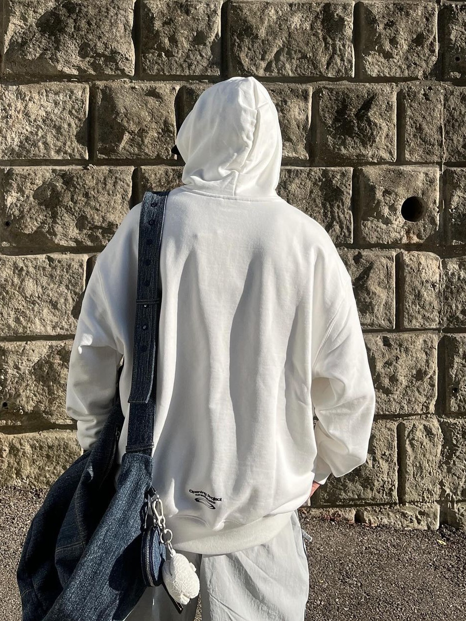 Opening Project Identity Hoodie Off White 착용 스타일 - 5