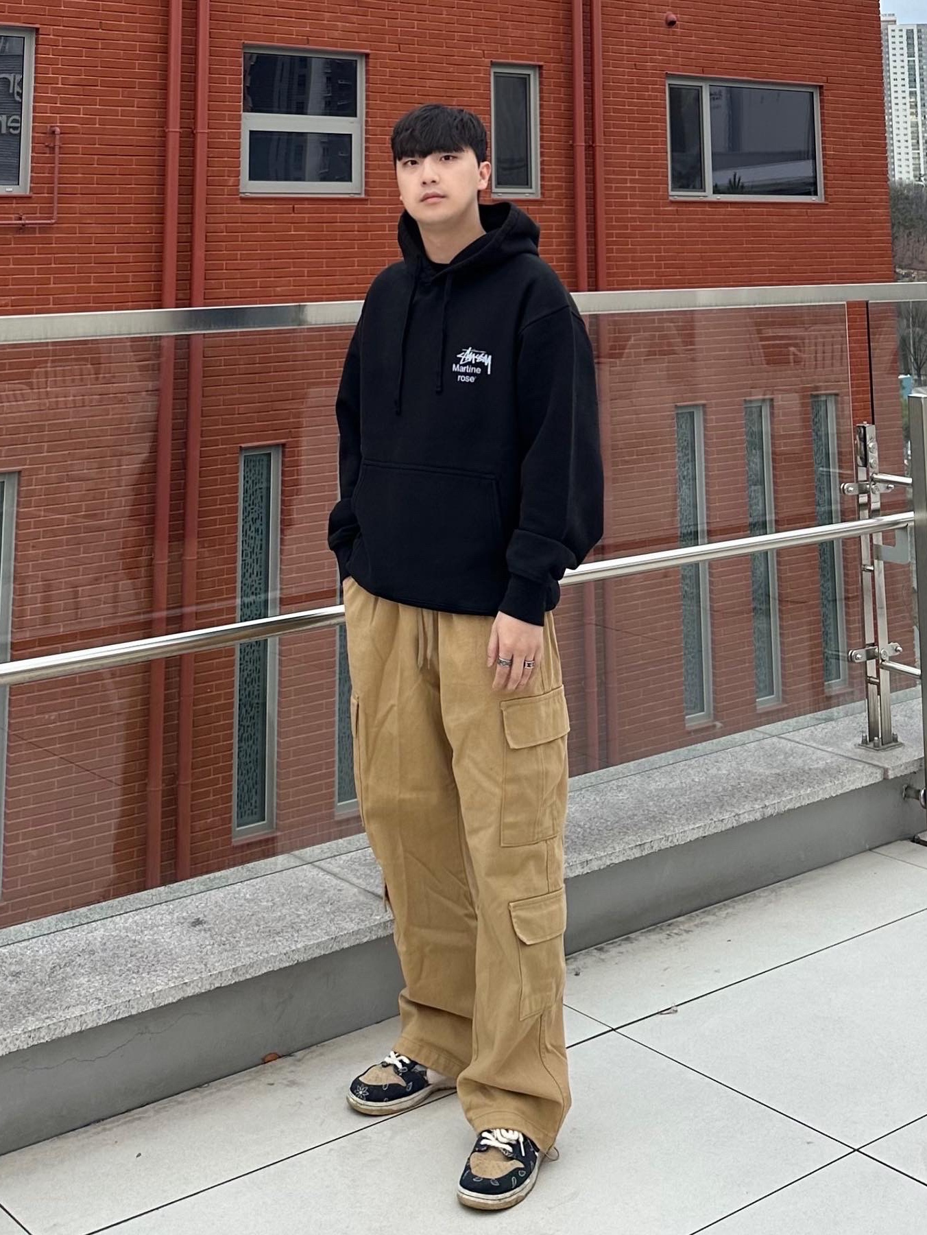 Stussy x Martine Rose Collage Pigment Dyed Hoodie Black, Nike x Travis Scott SB Dunk Low 착용 스타일 - 1